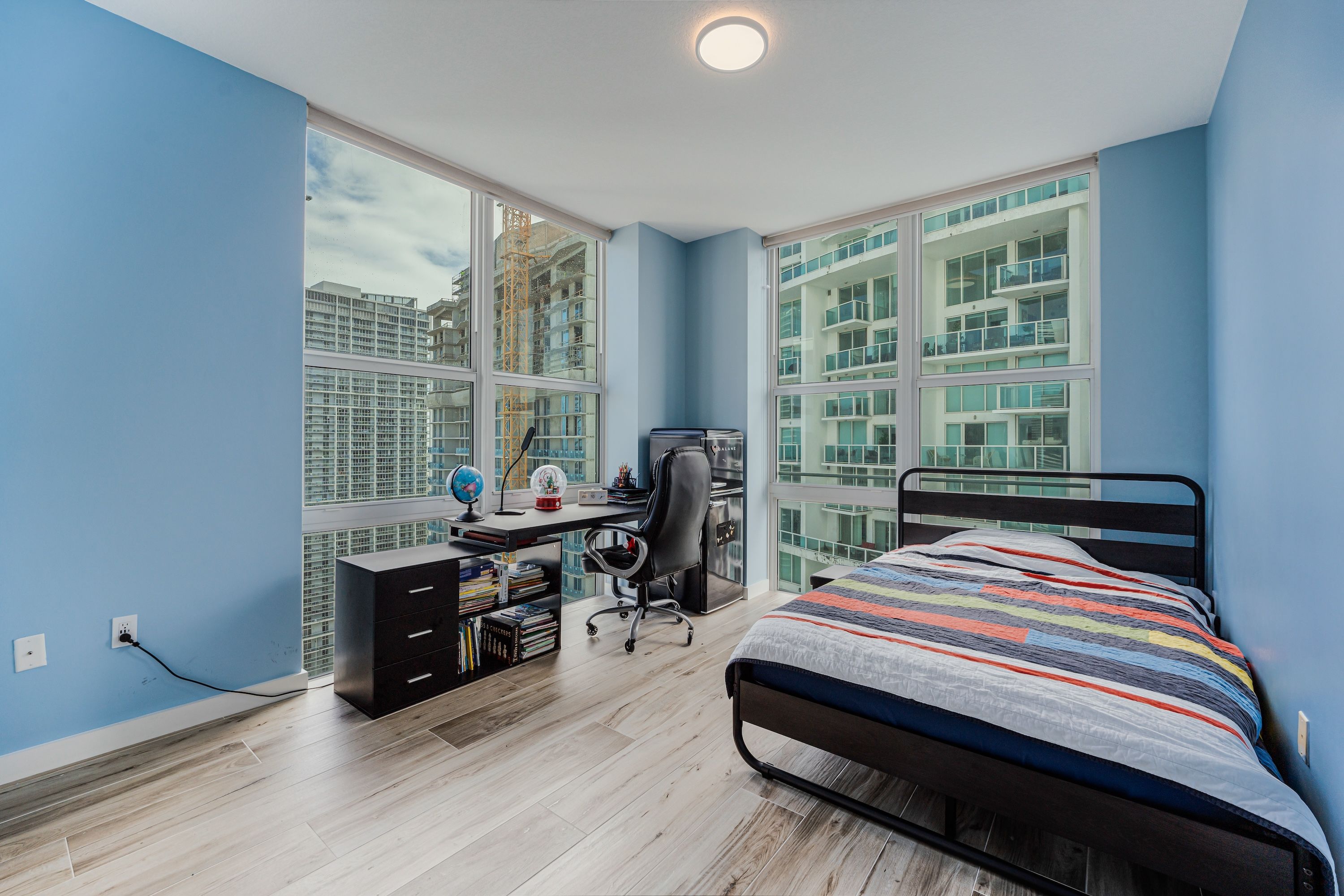  31 SE 5th St, Miami, FL, 33131 - 物件實景