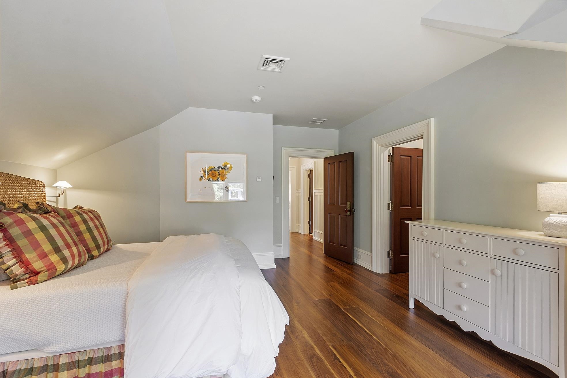 Meredith, New Hampshire, 03253, United States, 7 Bedrooms Bedrooms, ,6 BathroomsBathrooms,Residential,For Sale,1897806