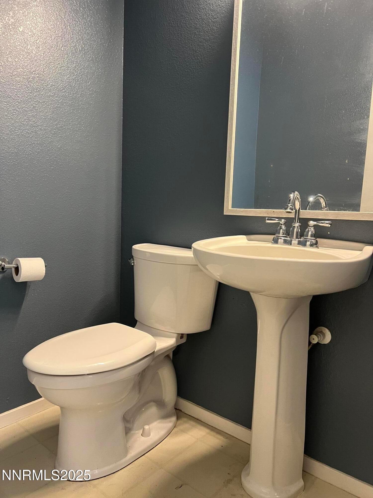 Sparks, Nevada, 89436, United States, 3 Bedrooms Bedrooms, ,3 BathroomsBathrooms,Residential,For Sale,1992114