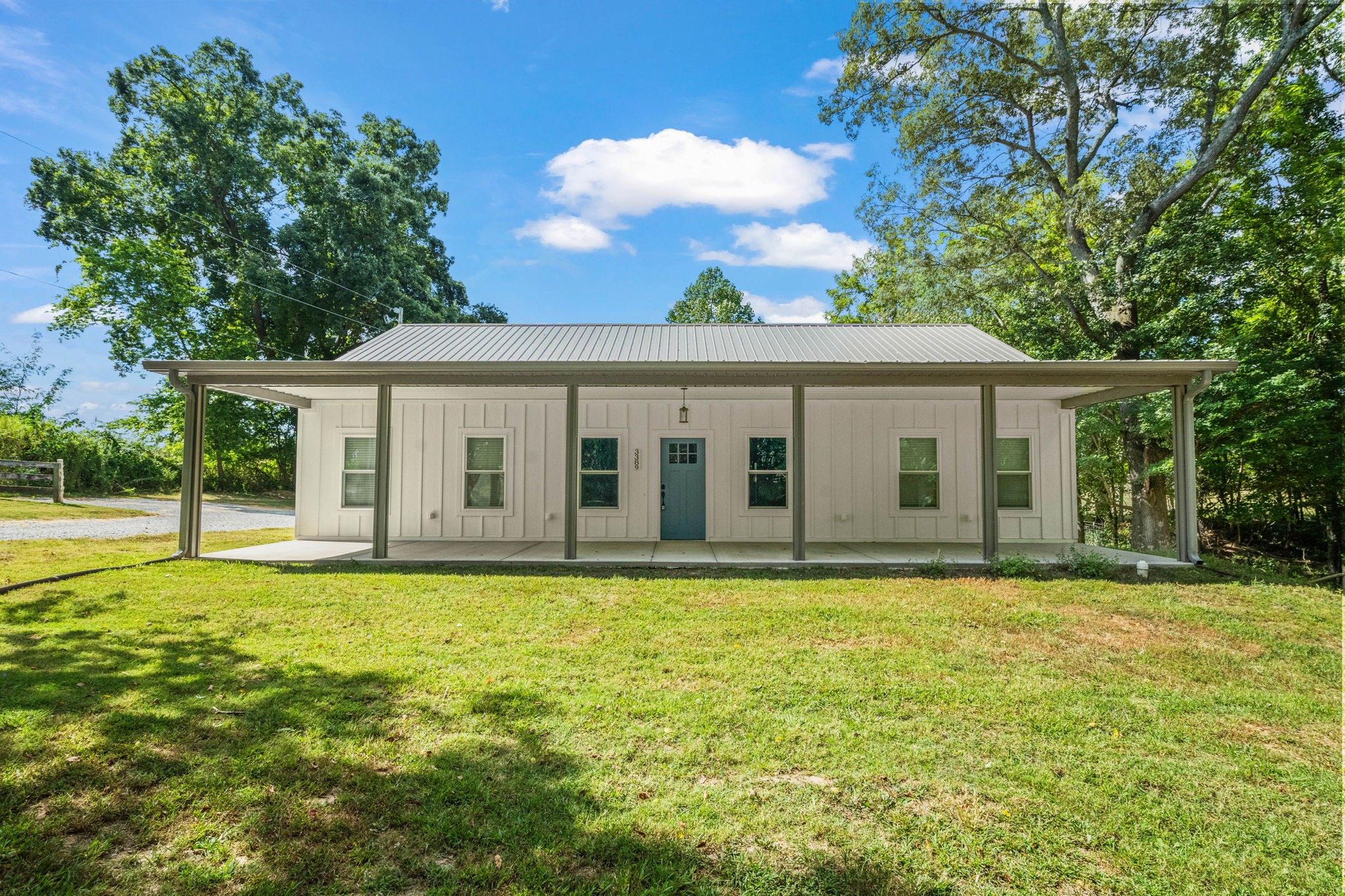 Cedar Hill, Tennessee, 37032, United States, 3 Bedrooms Bedrooms, ,2 BathroomsBathrooms,Residential,For Sale,1981088