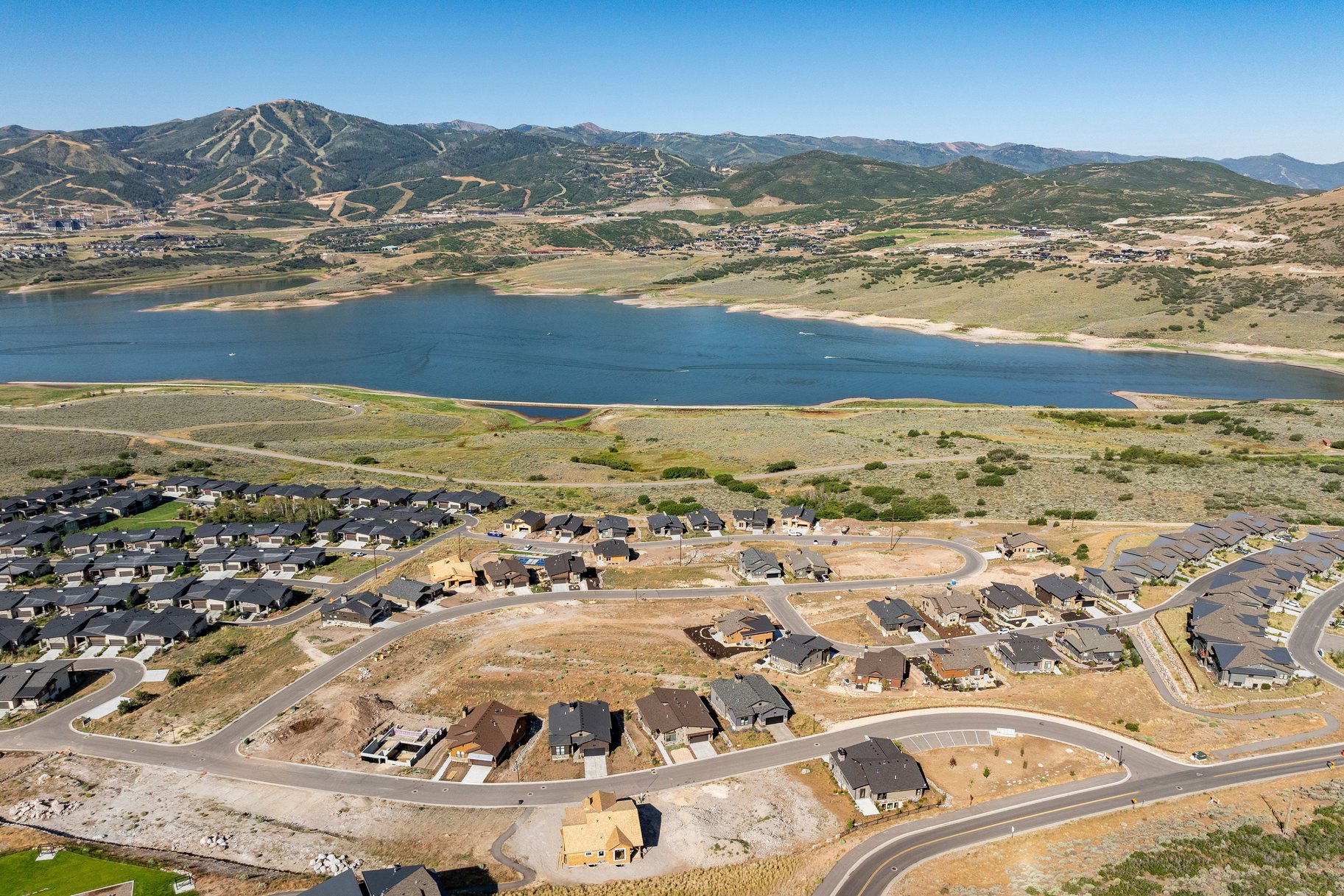  Expansive View Lot Within Lakeview Estates - 物件實景