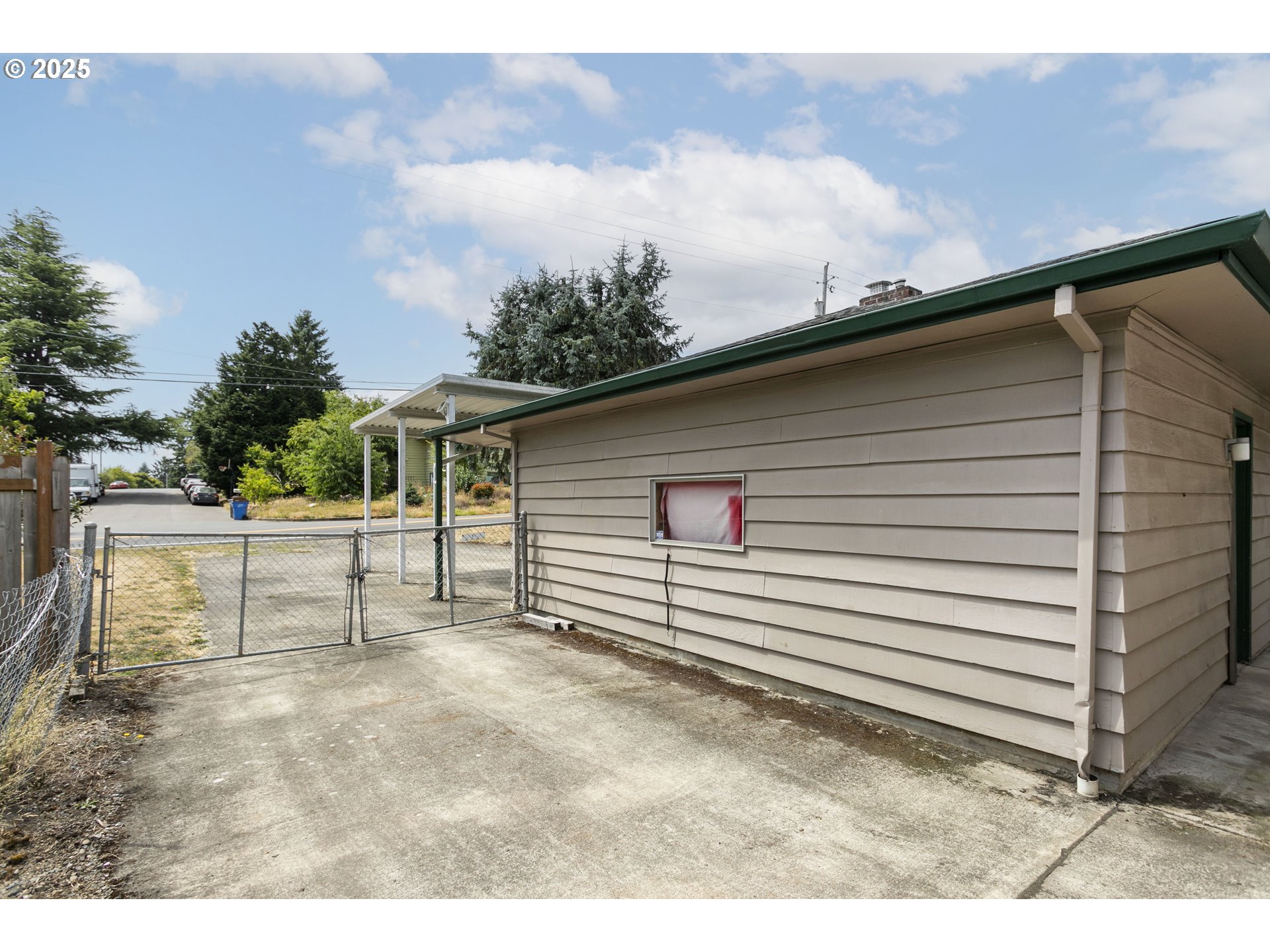 Vancouver, Washington, 98663, United States, 3 Bedrooms Bedrooms, ,1 BathroomBathrooms,Residential,For Sale,1911249