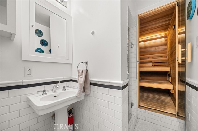 Los Angeles, California, 90064, United States, 6 Bedrooms Bedrooms, ,3 BathroomsBathrooms,Residential,For Sale,1878495