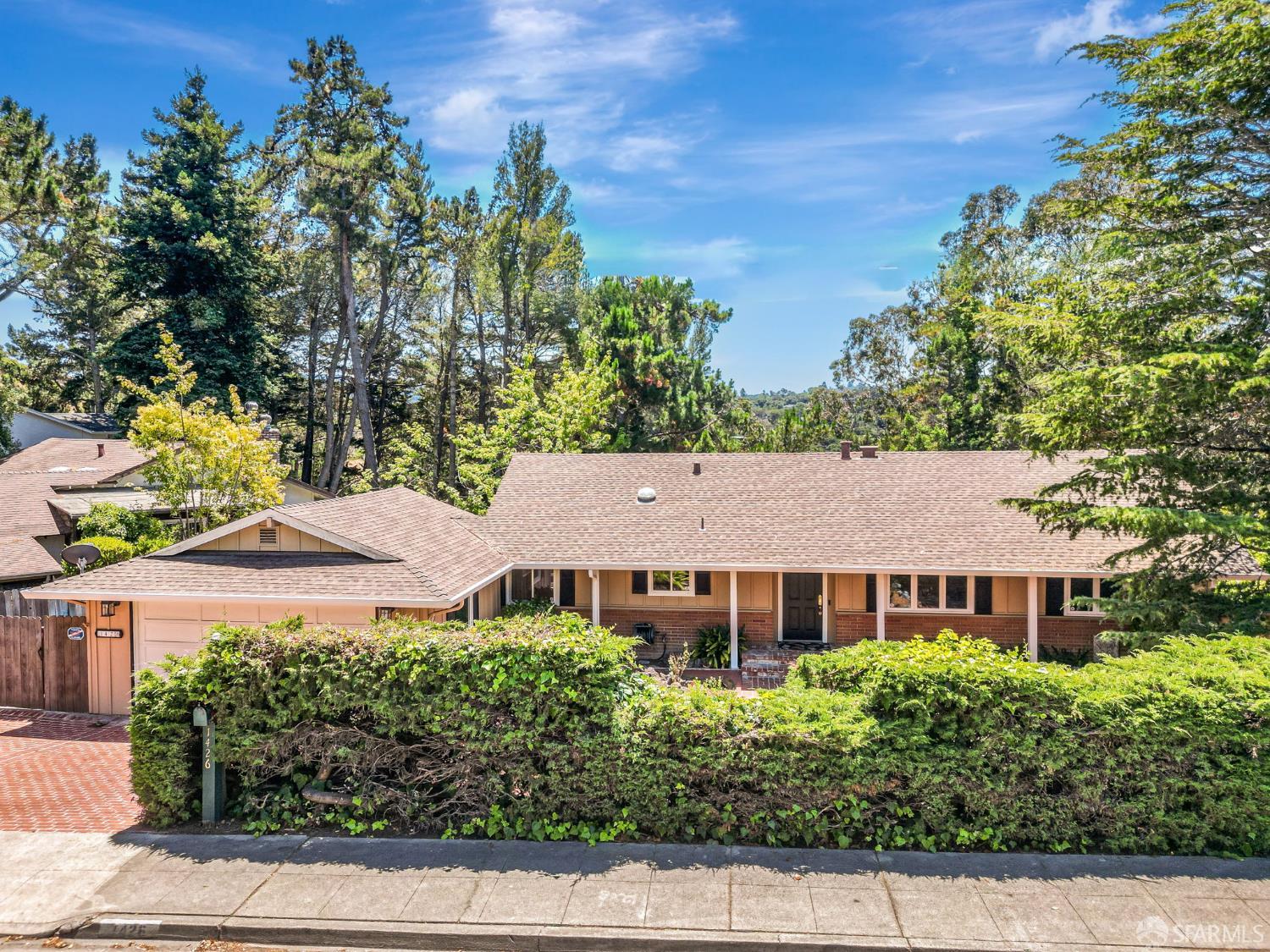 San Mateo, California, 94402, United States, 3 Bedrooms Bedrooms, ,3 BathroomsBathrooms,Residential,For Sale,1895374