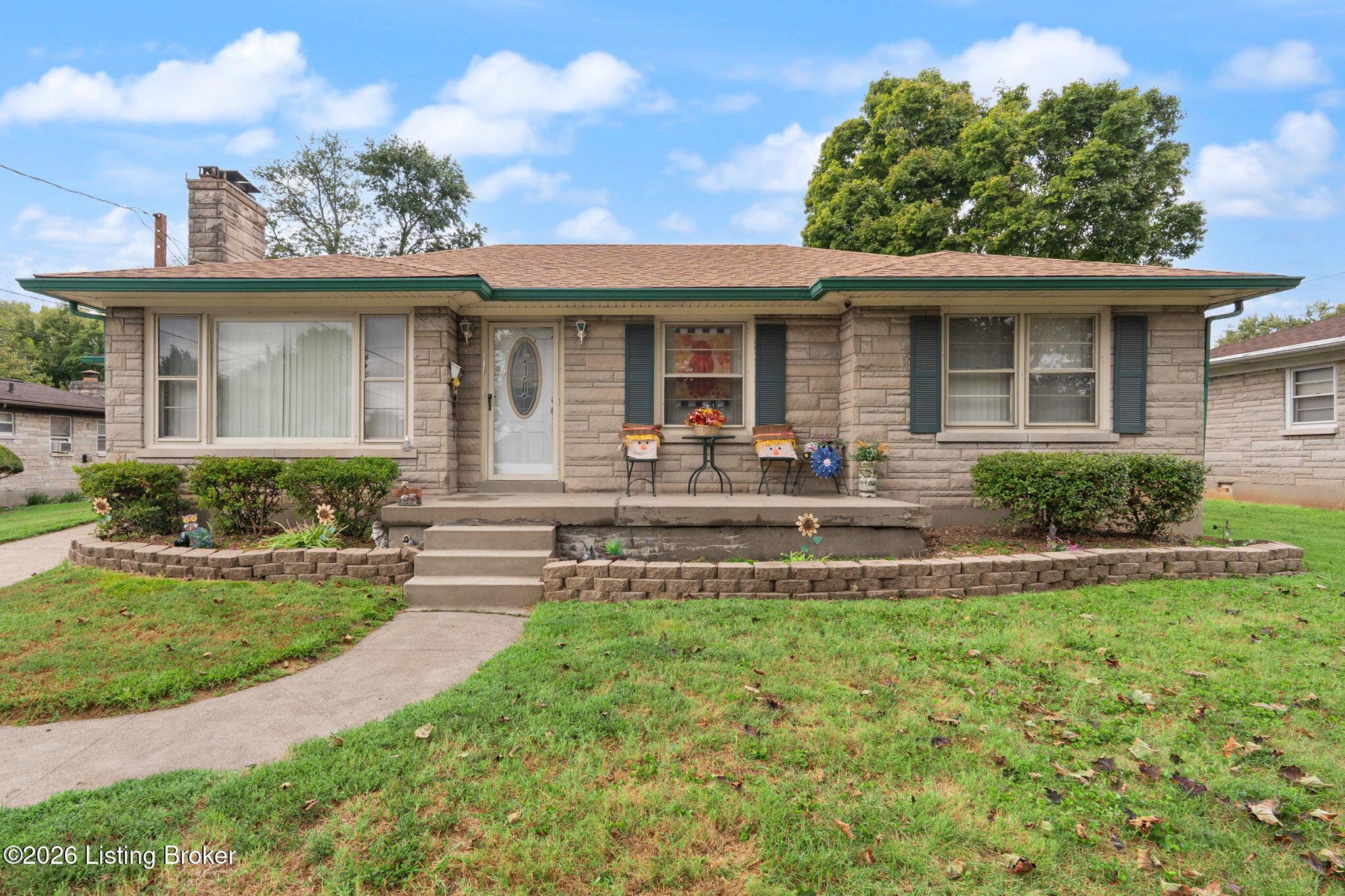 Eden Ln, Louisville, KY 40216 #1