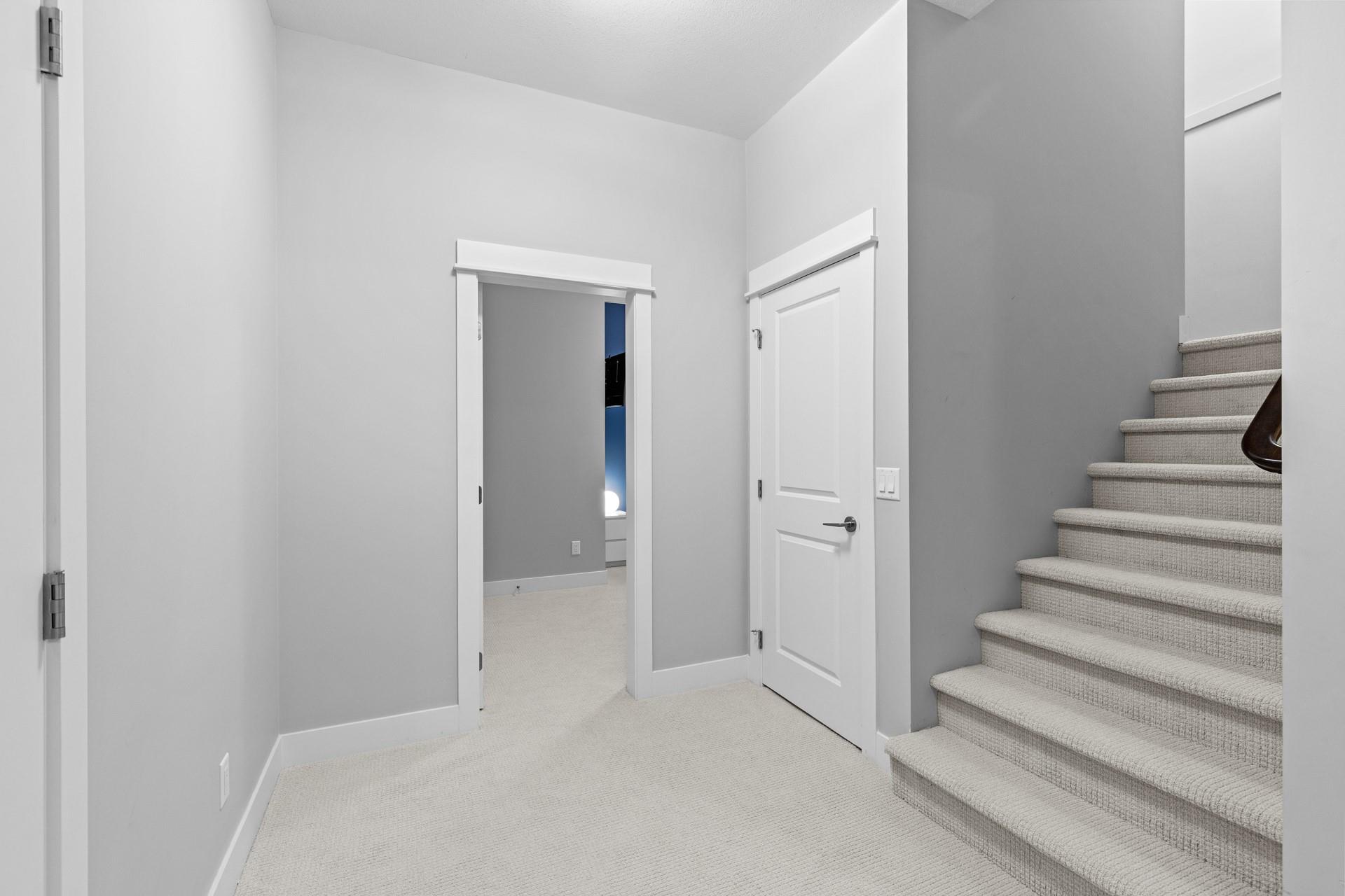 KELOWNA, British Columbia, V1W 5K2, CA, 5 Bedrooms Bedrooms, ,3 BathroomsBathrooms,Residential,For Sale,1960924