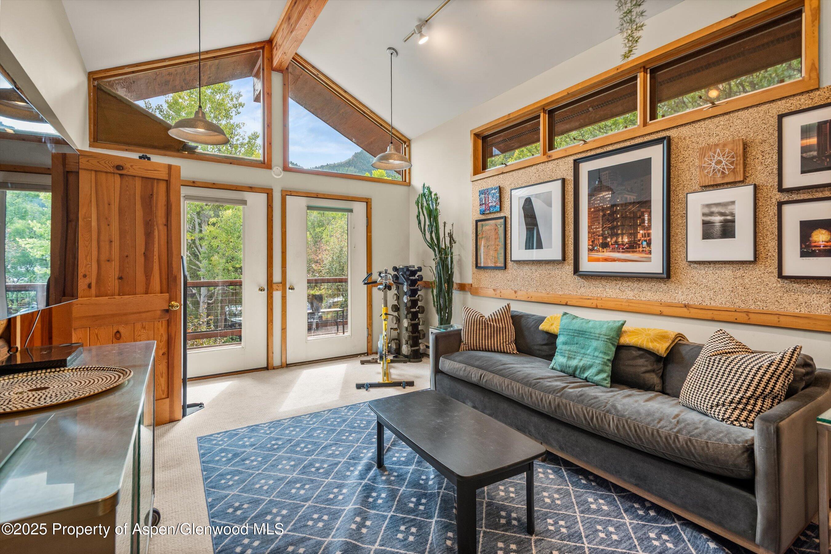 Carbondale, Colorado, 81623, United States, 3 Bedrooms Bedrooms, ,2 BathroomsBathrooms,Residential,For Sale,1989332