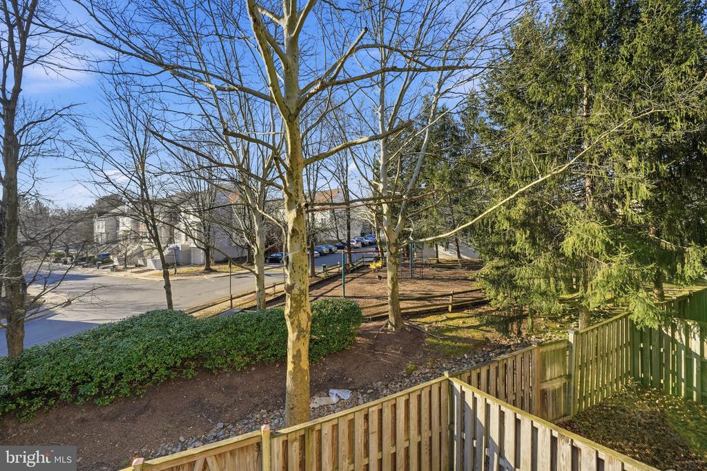 Sterling, Virginia, 20166, United States, 3 Bedrooms Bedrooms, ,3 BathroomsBathrooms,Residential,For Sale,2010365