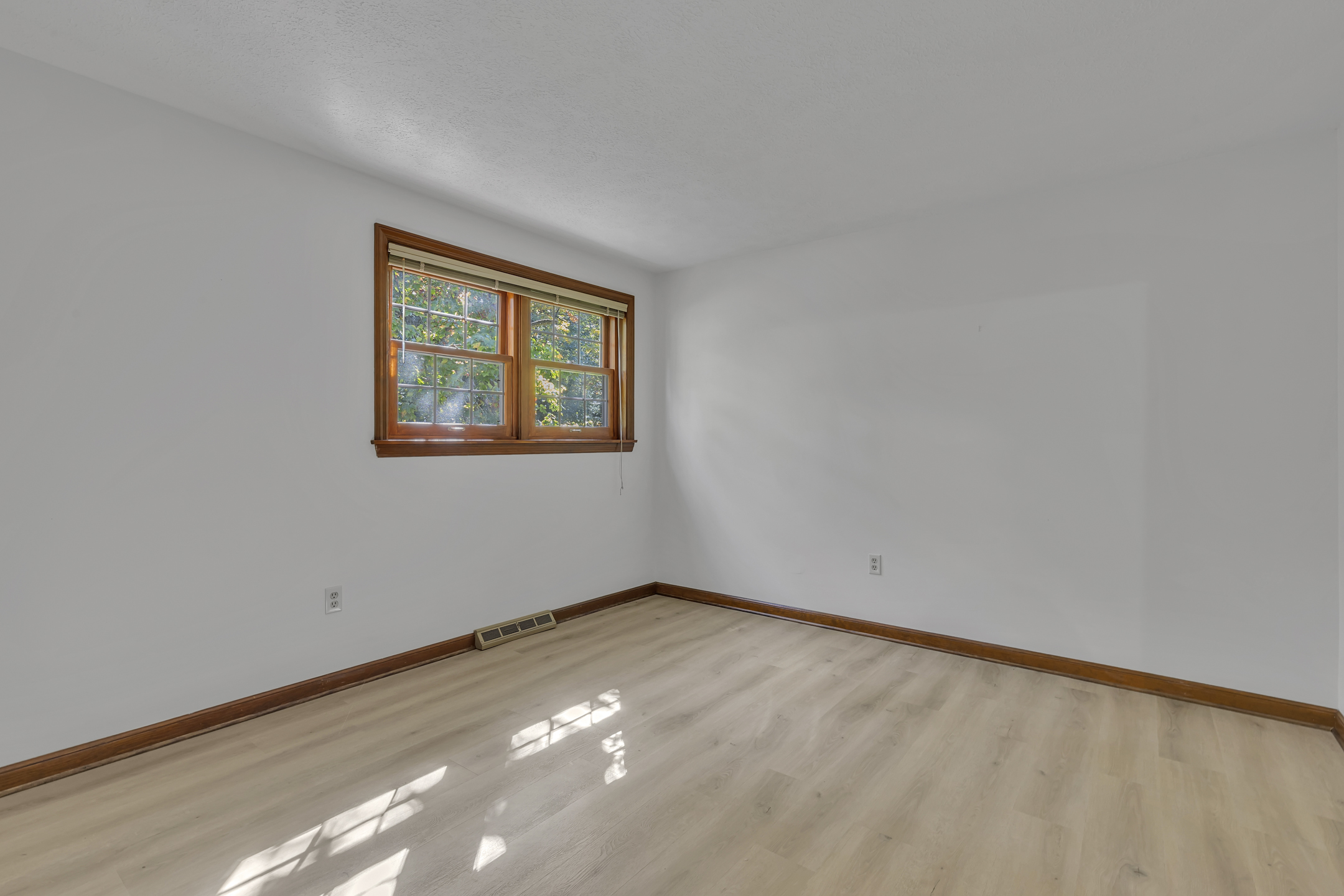 1593 Oak Leaf Lane, Pittsburgh, PA 15237 - 物件實景