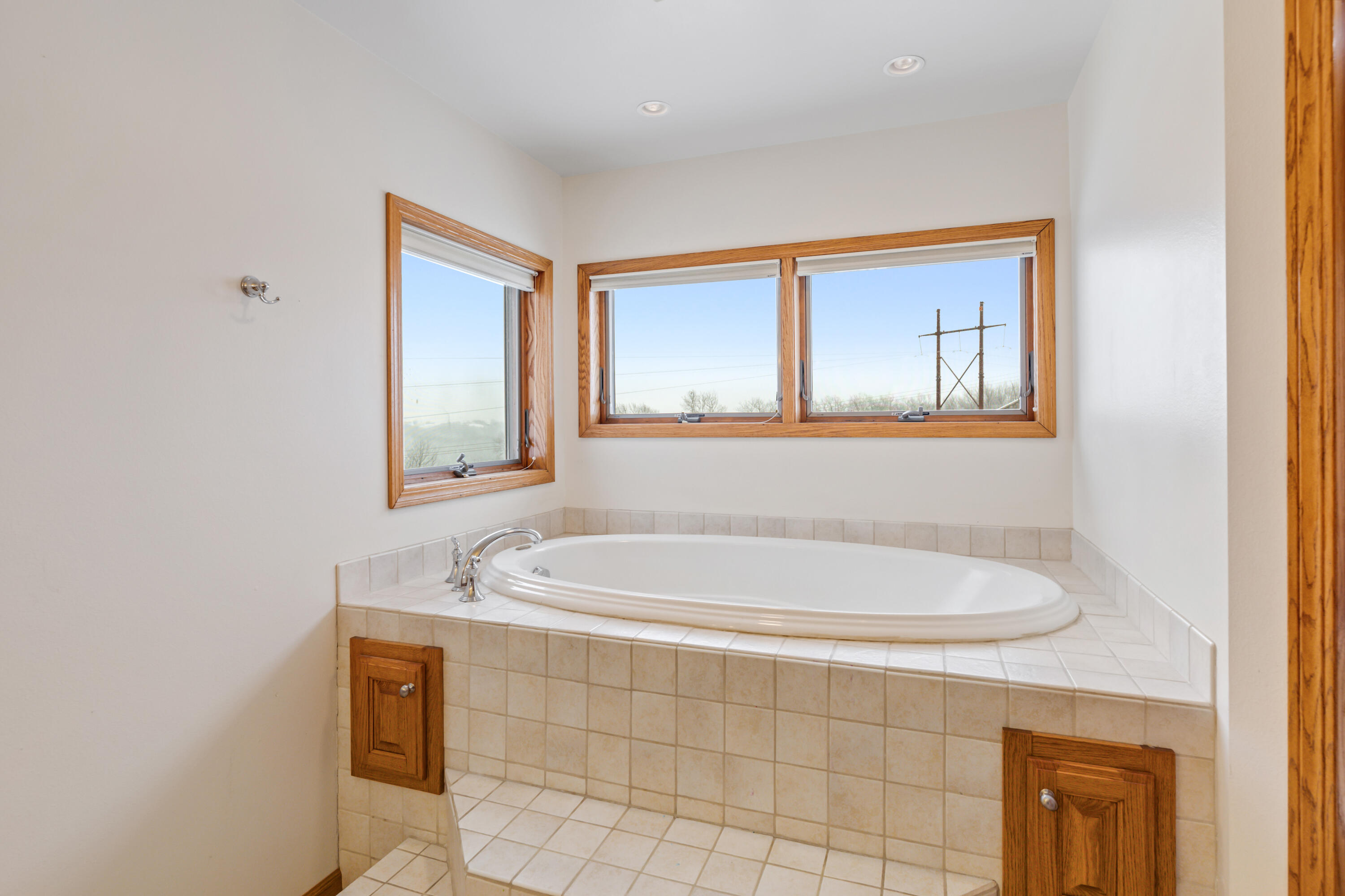 Shelby, Wisconsin, 54601, United States, 4 Bedrooms Bedrooms, ,4 BathroomsBathrooms,Residential,For Sale,2000335