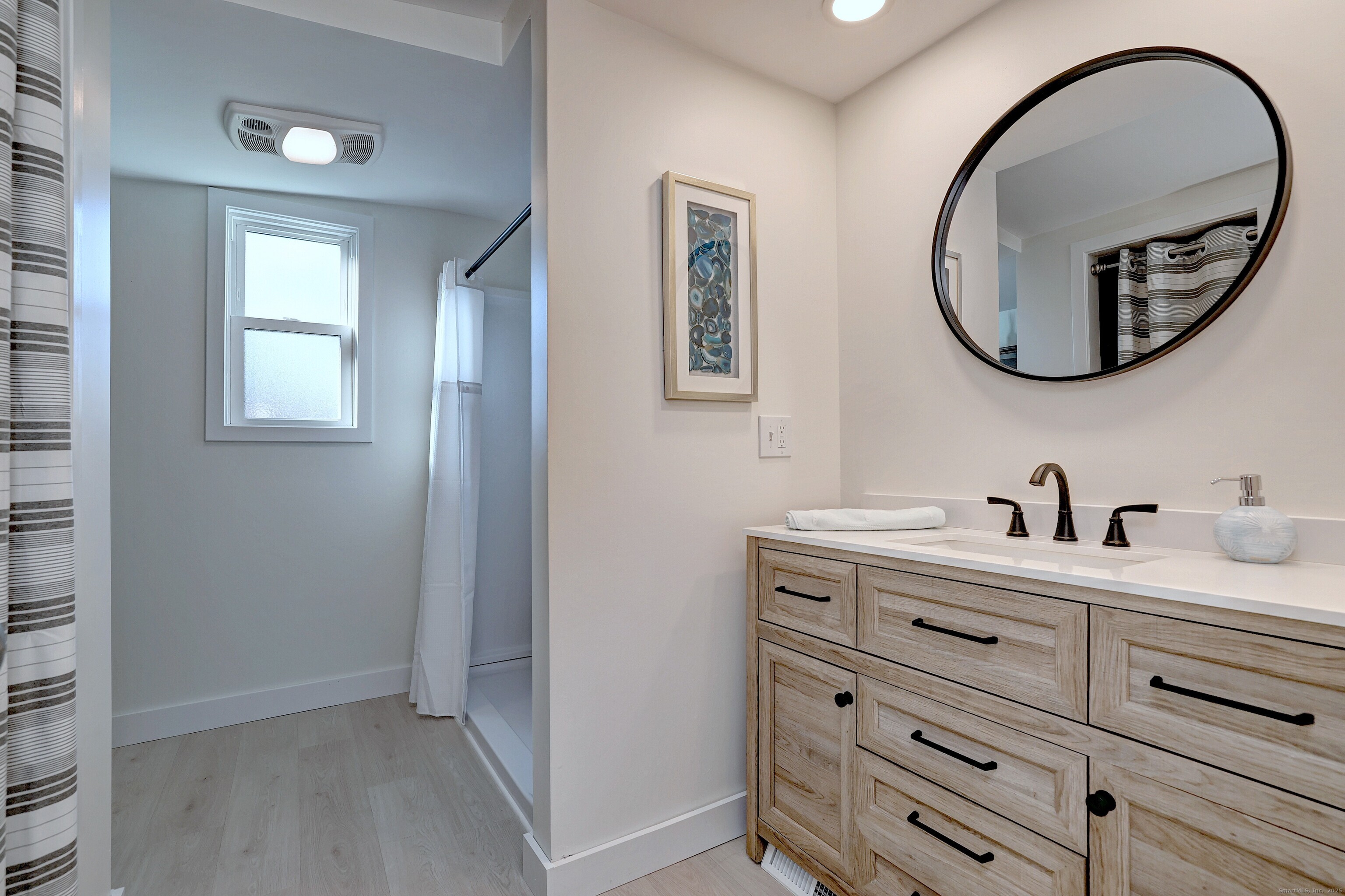 East Haven, Connecticut, 06512, United States, 3 Bedrooms Bedrooms, ,2 BathroomsBathrooms,Residential,For Sale,2001718