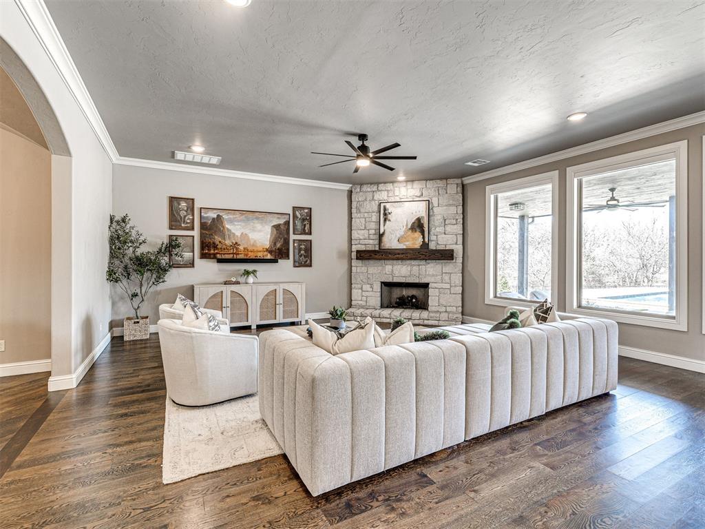 Arcadia, Oklahoma, 73007, United States, 4 Bedrooms Bedrooms, ,5 BathroomsBathrooms,Residential,For Sale,2034097