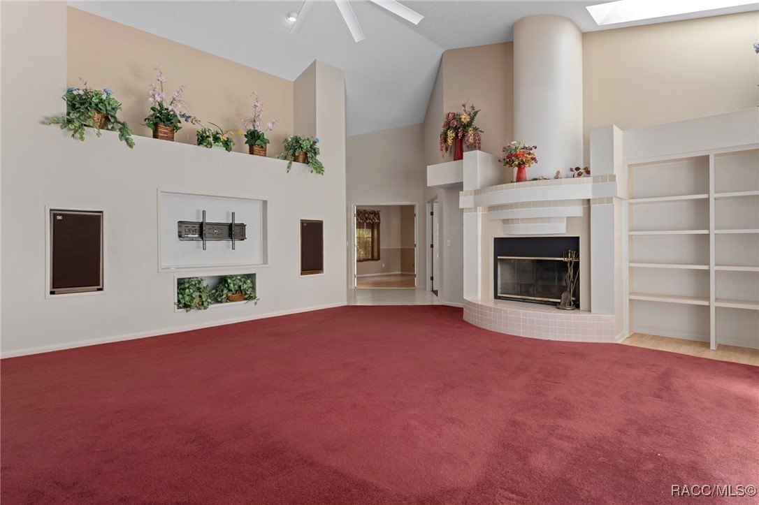 Homosassa, Florida, 34446, United States, 5 Bedrooms Bedrooms, ,4 BathroomsBathrooms,Residential,For Sale,1916240
