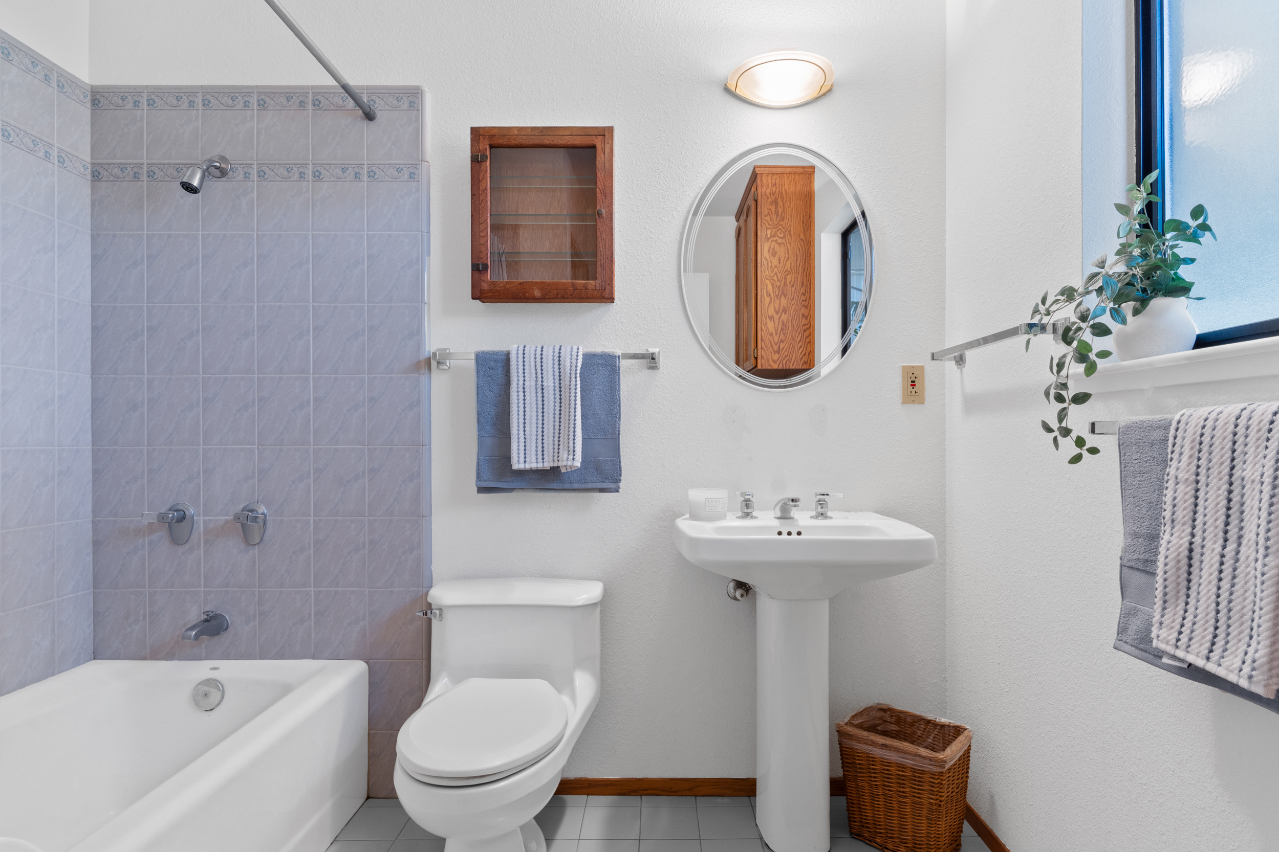  8865 Phoenix Avenue, Fair Oaks, CA 95628 - 物件實景
