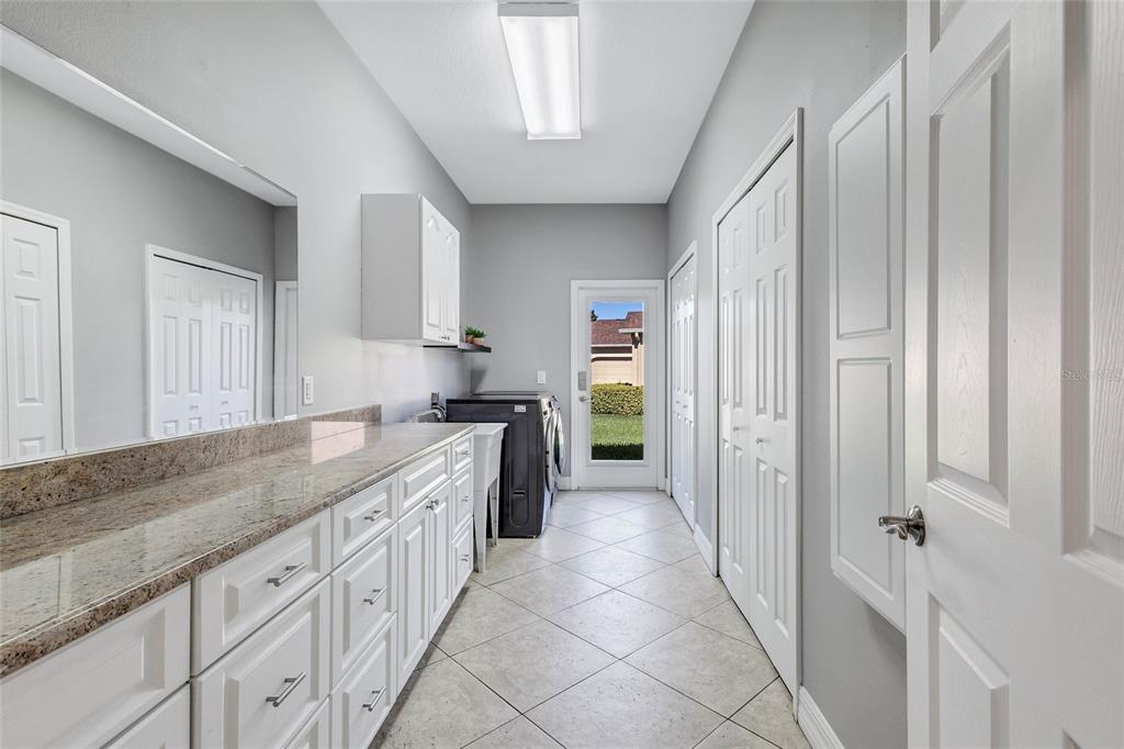 Bradenton, Florida, 34212, United States, 4 Bedrooms Bedrooms, ,3 BathroomsBathrooms,Residential,For Sale,1826992
