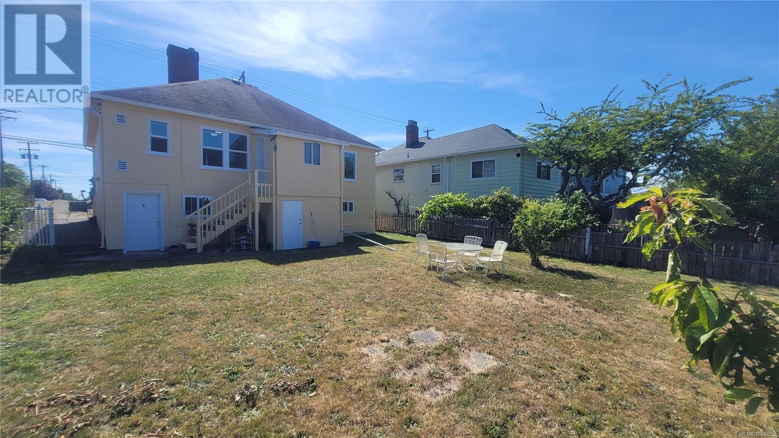 SAANICH, British Columbia, V9A 1B8, CA, 5 Bedrooms Bedrooms, ,2 BathroomsBathrooms,Residential,For Sale,1951080