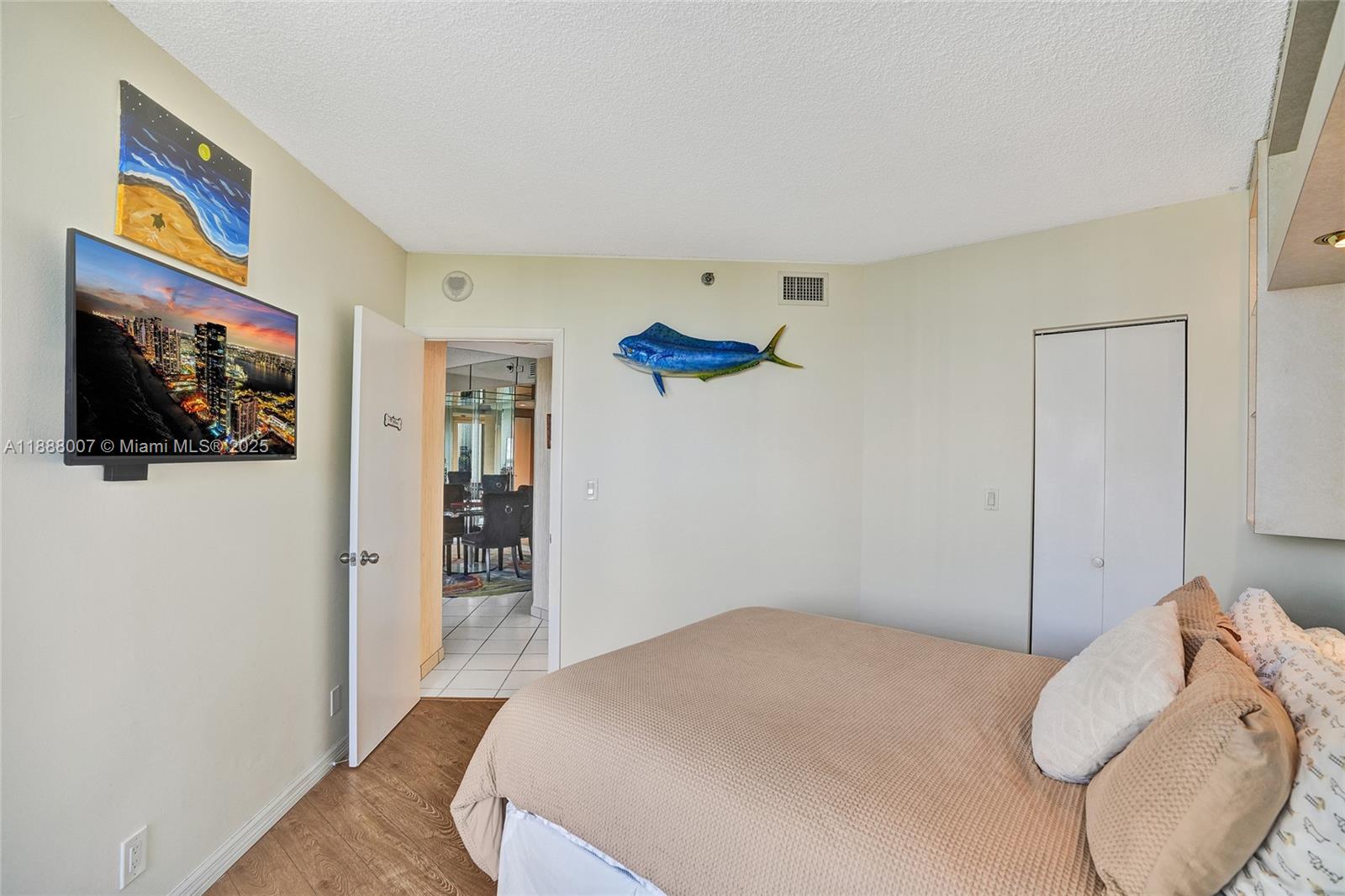 Aventura, Florida, 33180, United States, 2 Bedrooms Bedrooms, ,2 BathroomsBathrooms,Residential,For Sale,1954501