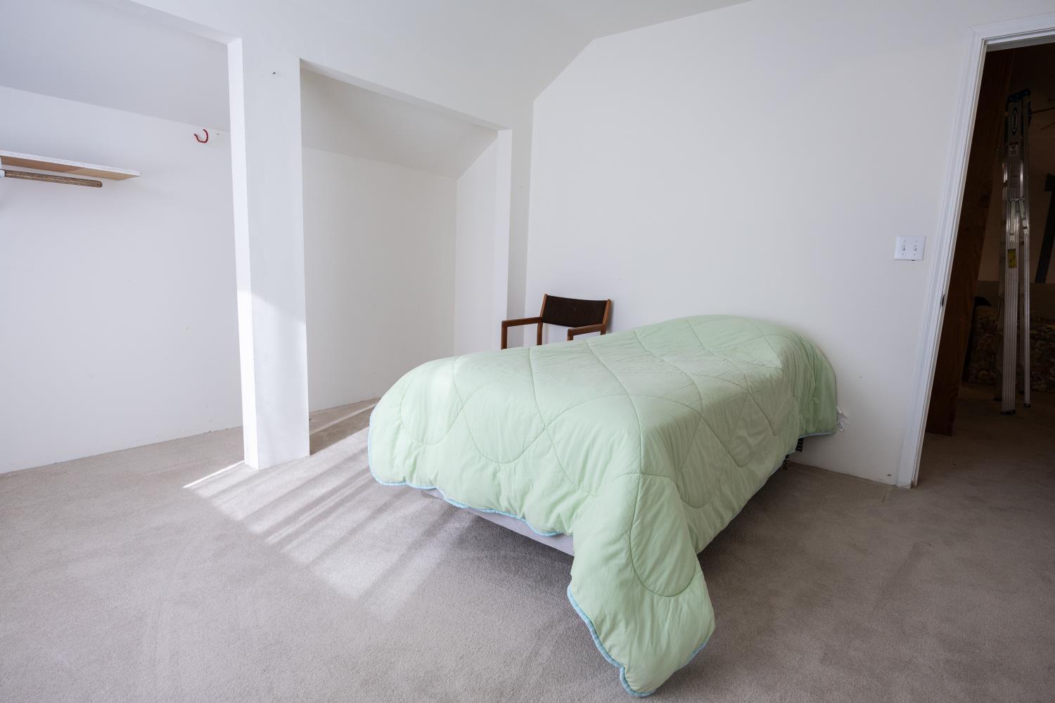 Yosemite West, California, 95389, United States, 5 Bedrooms Bedrooms, ,4 BathroomsBathrooms,Residential,For Sale,2005695