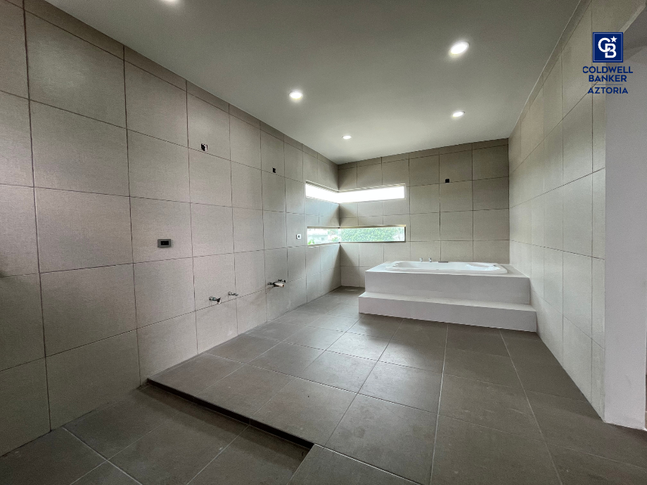 Centro, Tabasco, 86280, Mexico, 5 Bedrooms Bedrooms, ,6 BathroomsBathrooms,Residential,For Sale,1770266