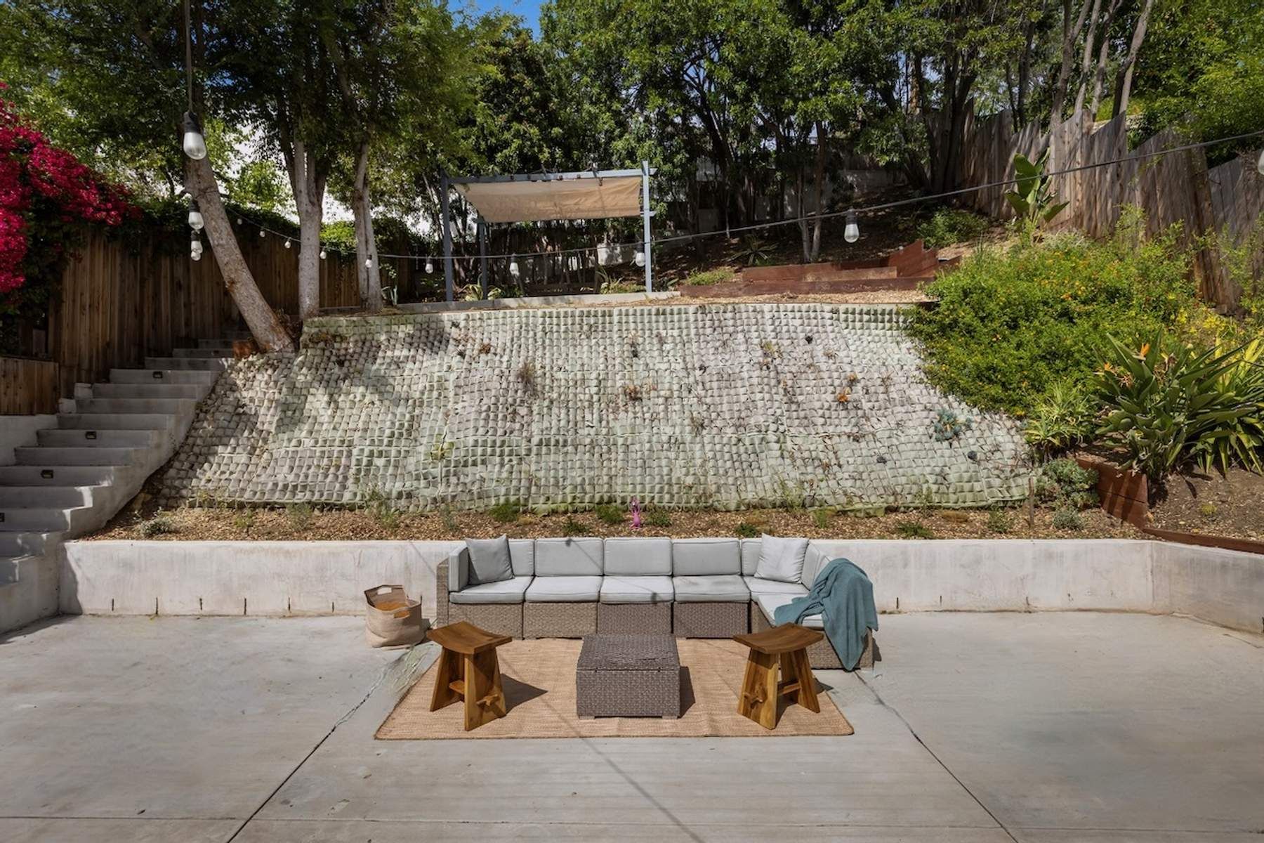  3991 Prospect Avenue - 物件實景