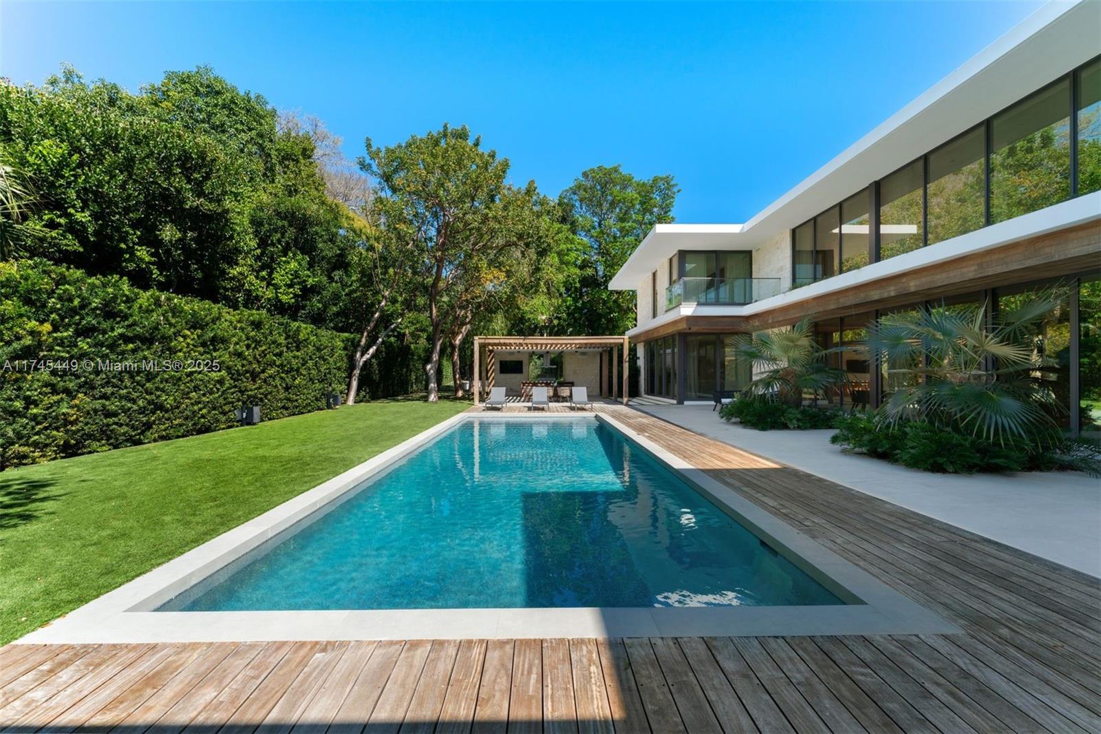 Coral Gables, Florida, 33156, United States, 7 Bedrooms Bedrooms, ,8 BathroomsBathrooms,Residential,For Sale,1732082