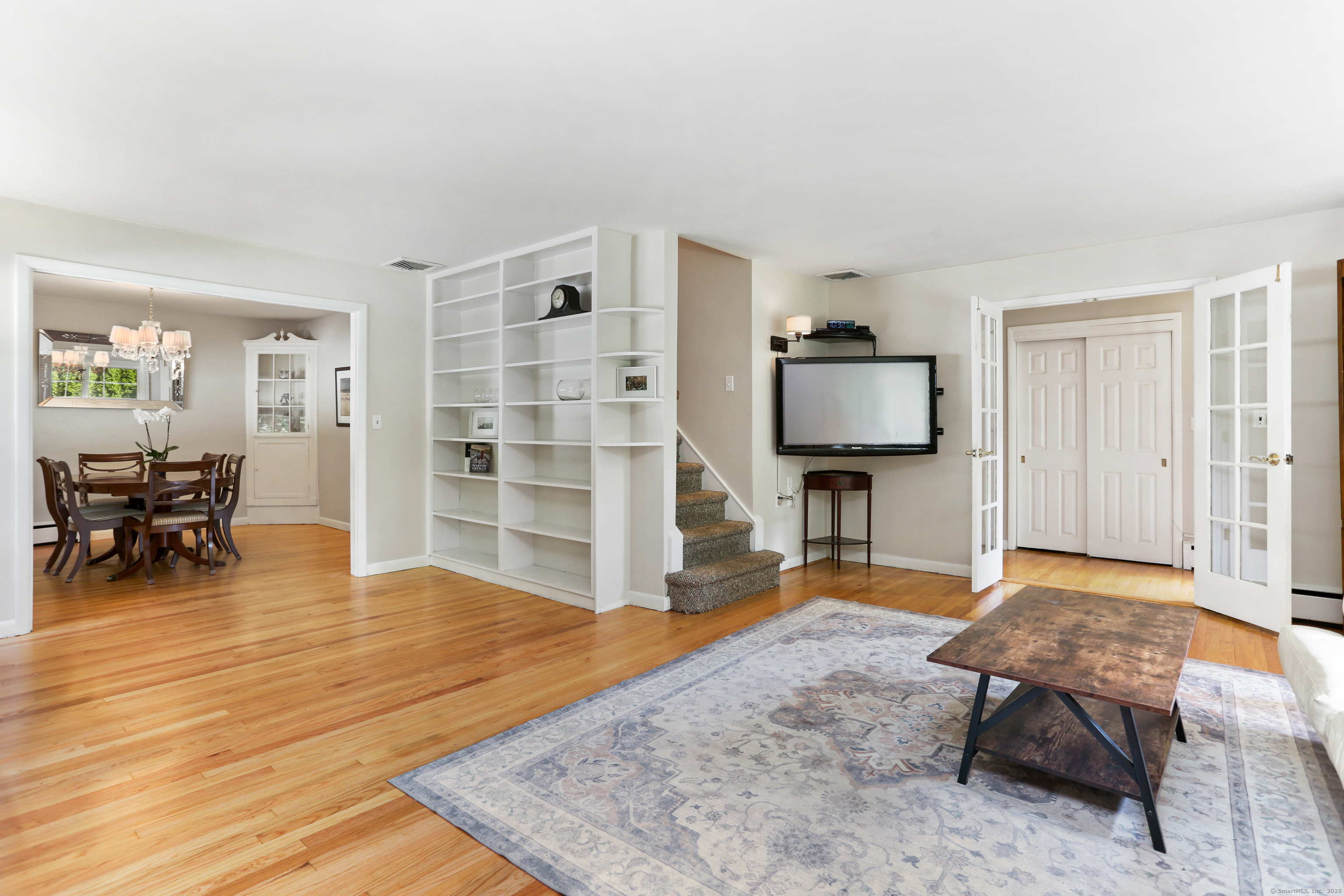 Norwalk, Connecticut, 06850, United States, 3 Bedrooms Bedrooms, ,2 BathroomsBathrooms,Residential,For Sale,1934607