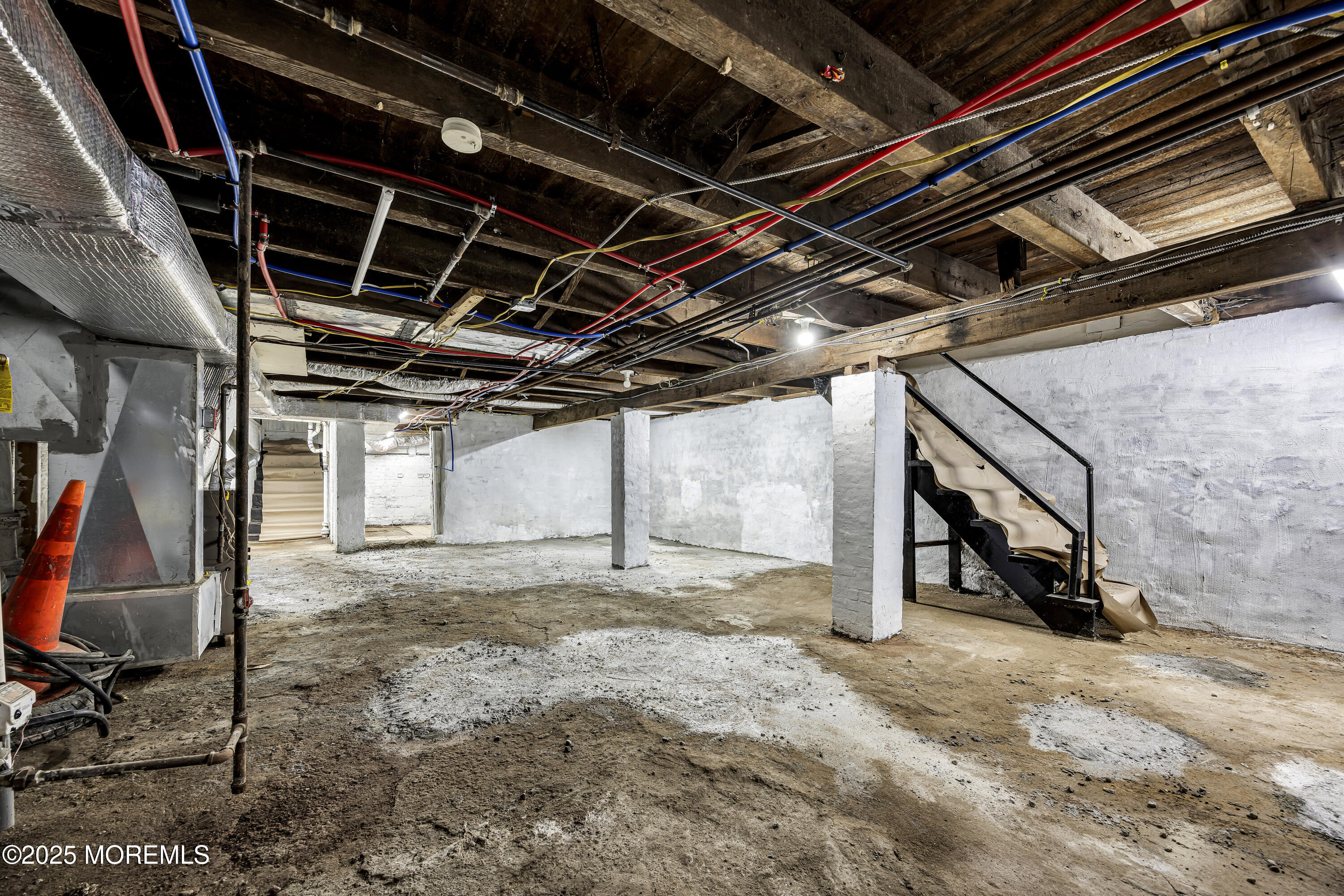 Newark, New Jersey, 07104, United States, 7 Bedrooms Bedrooms, ,3 BathroomsBathrooms,Residential,For Sale,1915900