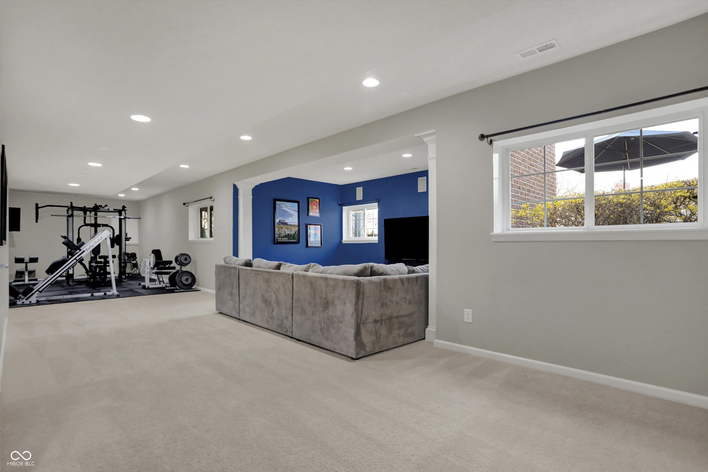 Zionsville, Indiana, 46077, United States, 4 Bedrooms Bedrooms, ,4 BathroomsBathrooms,Residential,For Sale,1880613