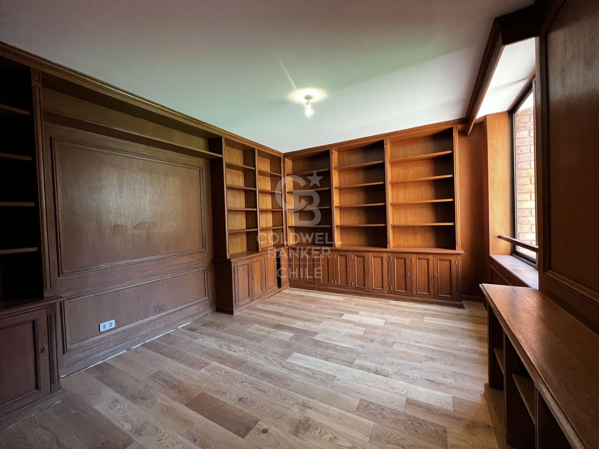 Vitacura, Chile, 4 Bedrooms Bedrooms, ,5 BathroomsBathrooms,Residential,For Sale,1767122