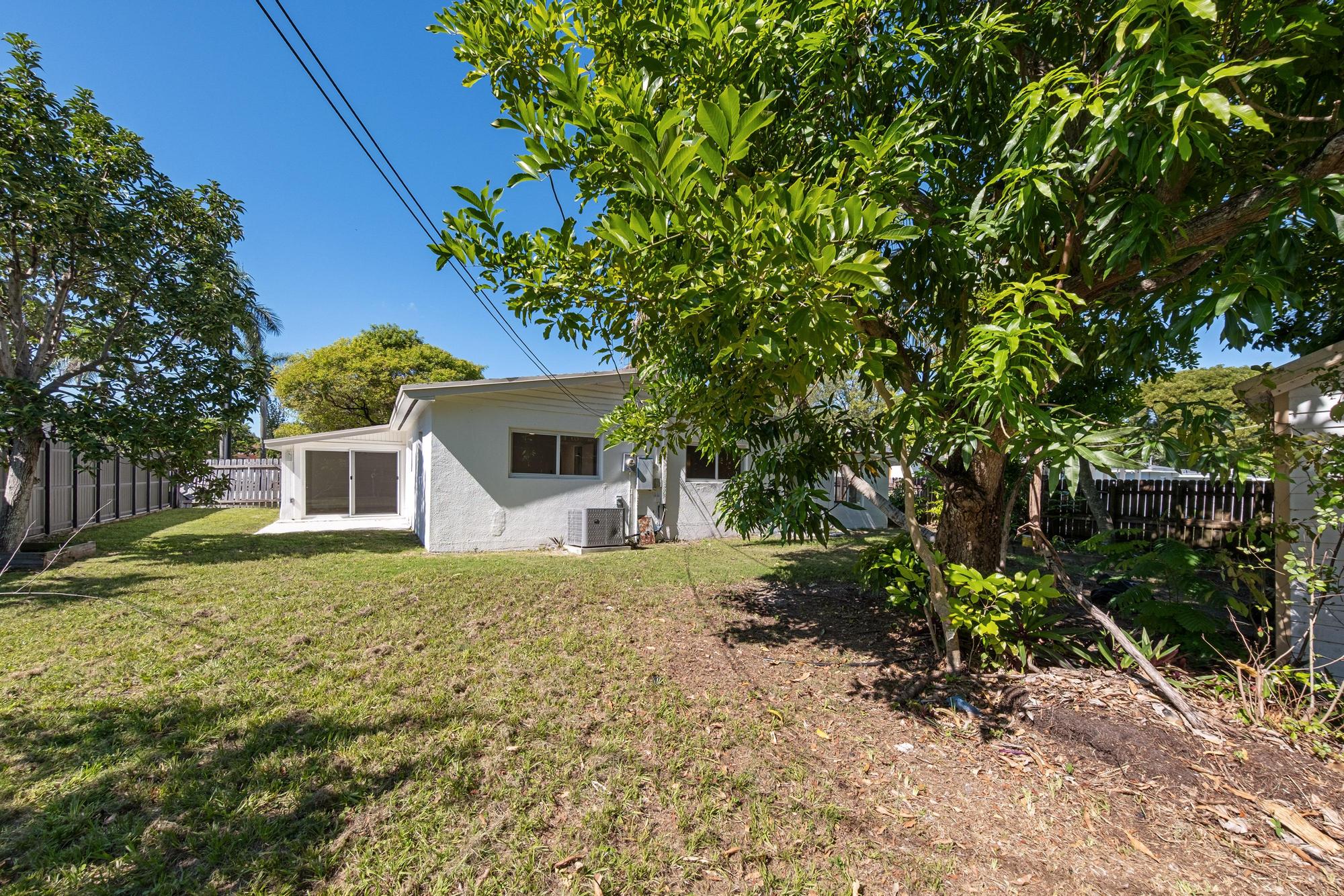 Cutler Bay, Florida, 33189, United States, 5 Bedrooms Bedrooms, ,2 BathroomsBathrooms,Residential,For Sale,1987060