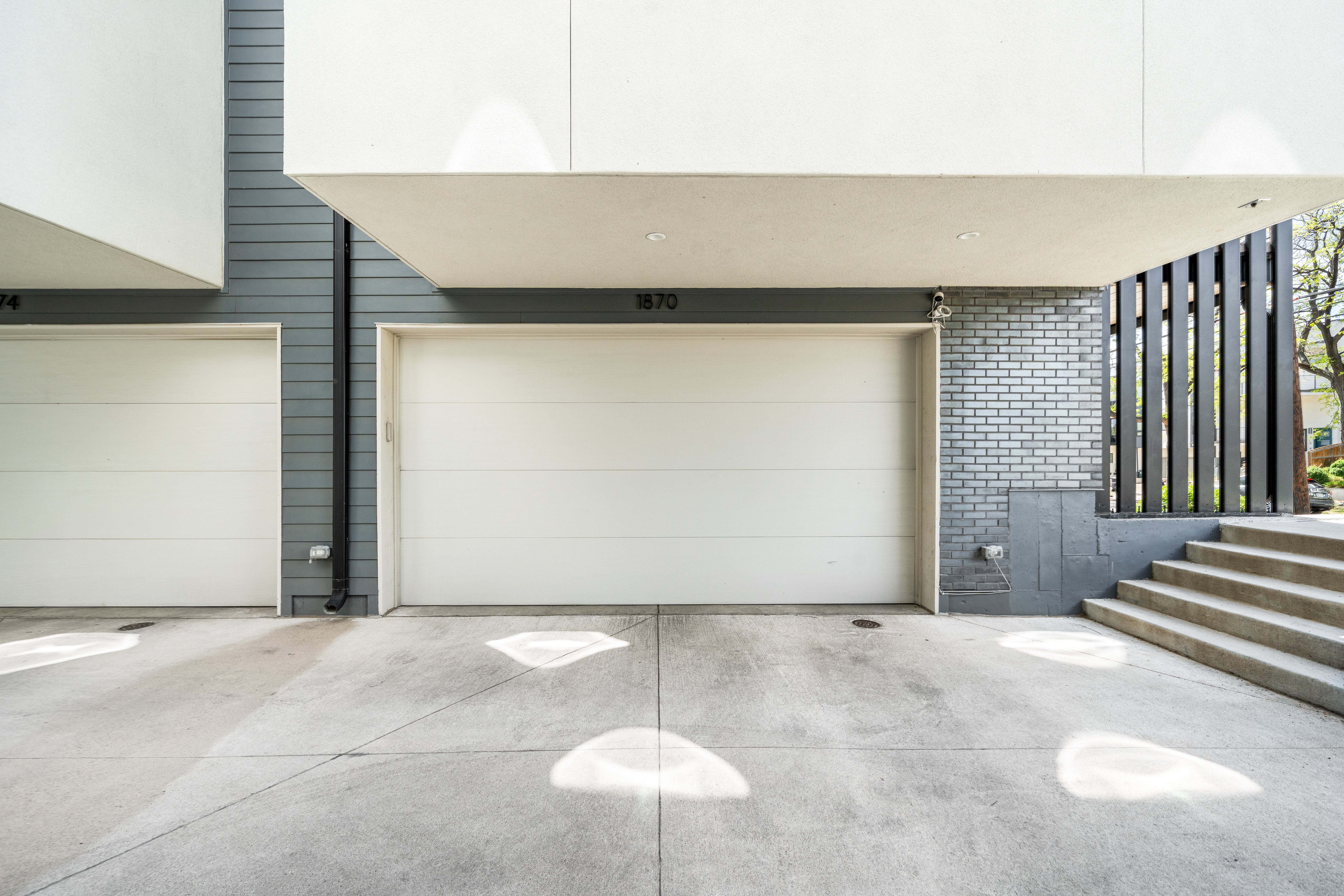  Sweeping, Unobstructed Mountain Views From This Sloan