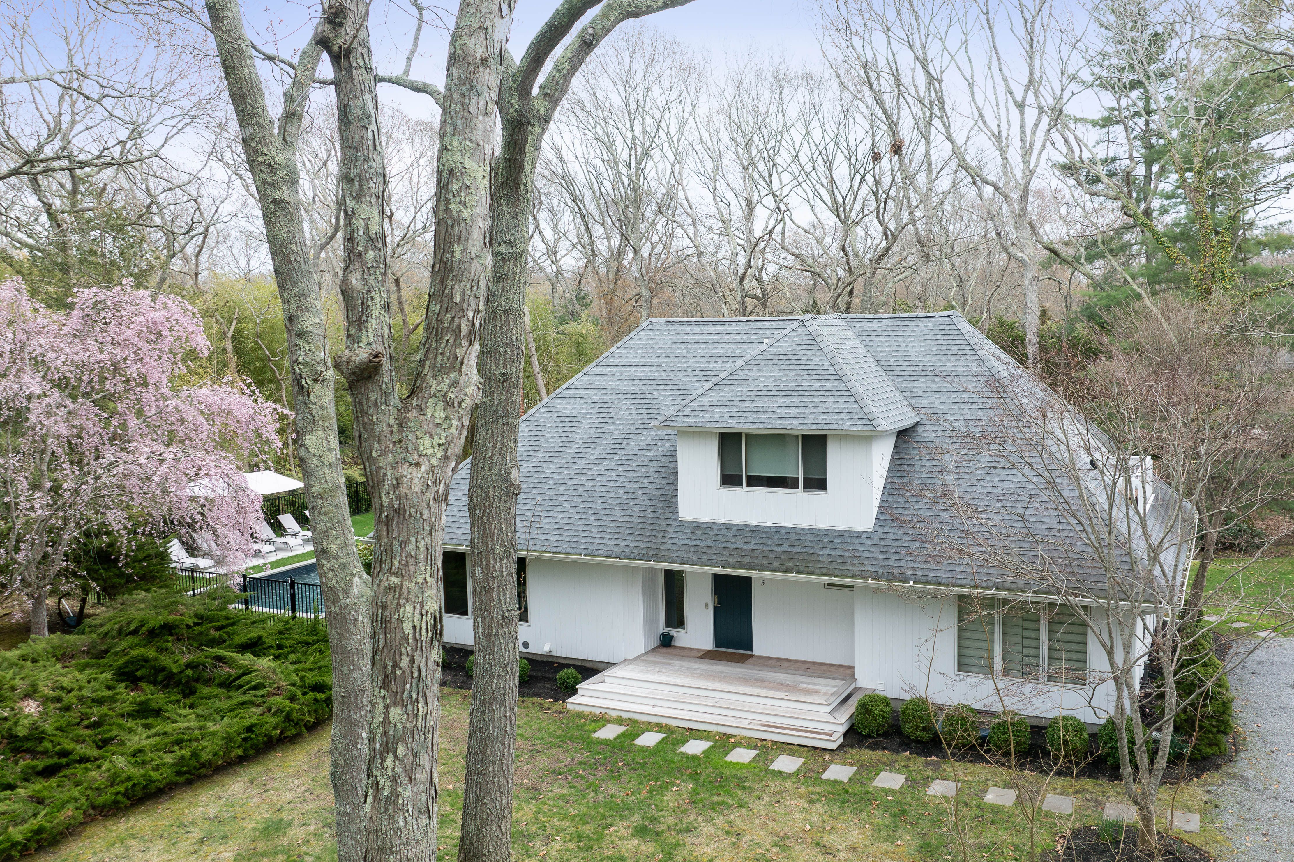  5 Skyes Neck Court, East Quogue, NY 11942 - 物件實景