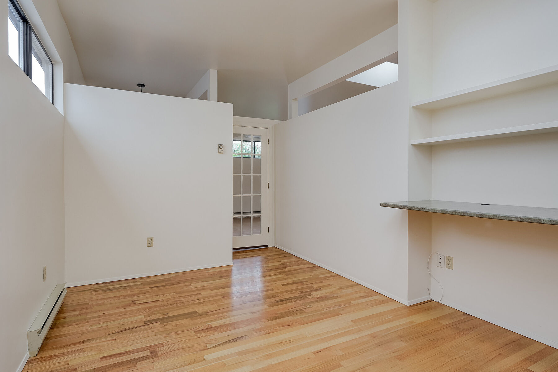  Inviting Open Concept Home - 物件實景