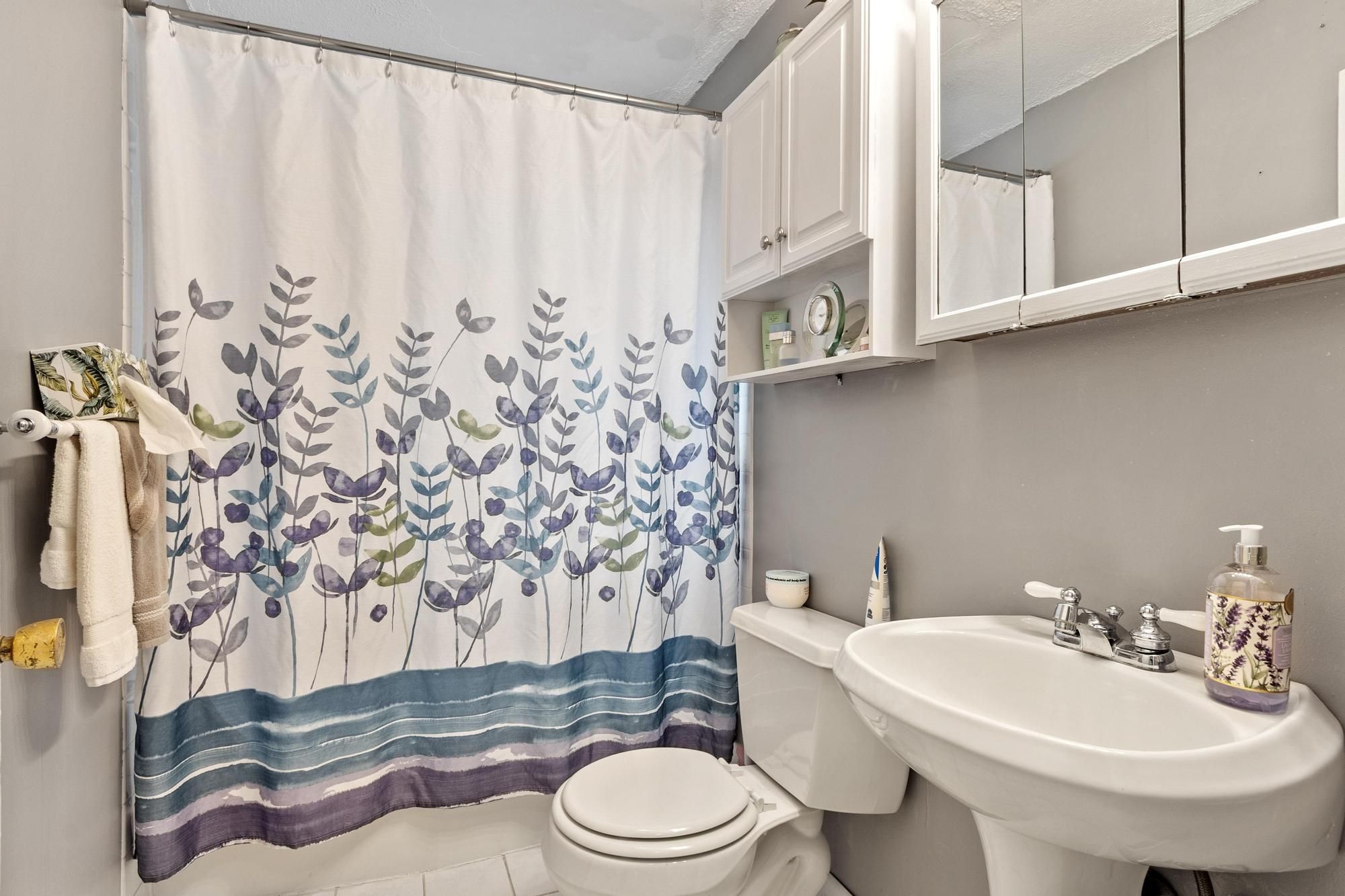  74 Harlem St, Lowell, MA, 01854 - 物件實景