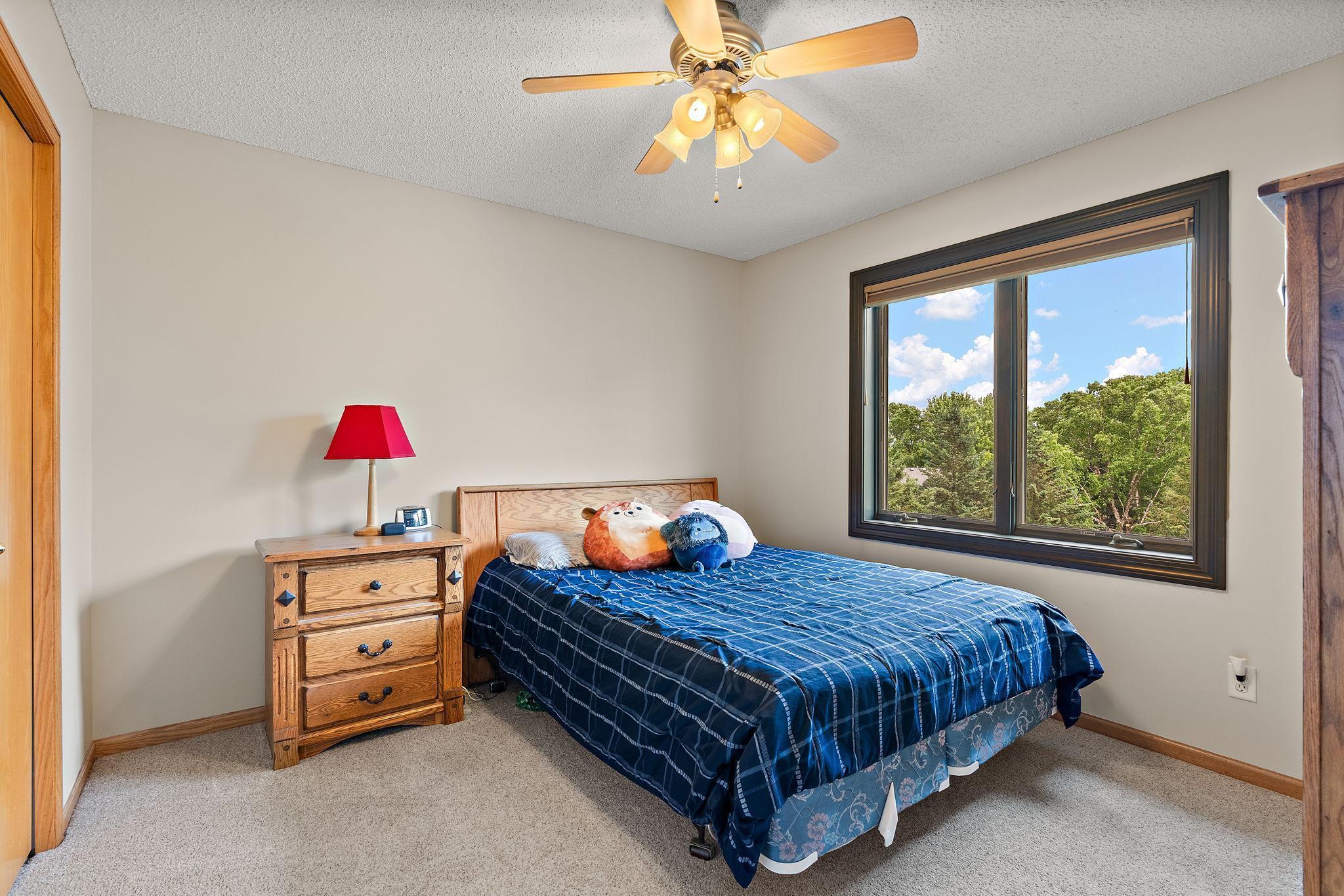 Oakdale, Minnesota, 55128, United States, 4 Bedrooms Bedrooms, ,4 BathroomsBathrooms,Residential,For Sale,1879213