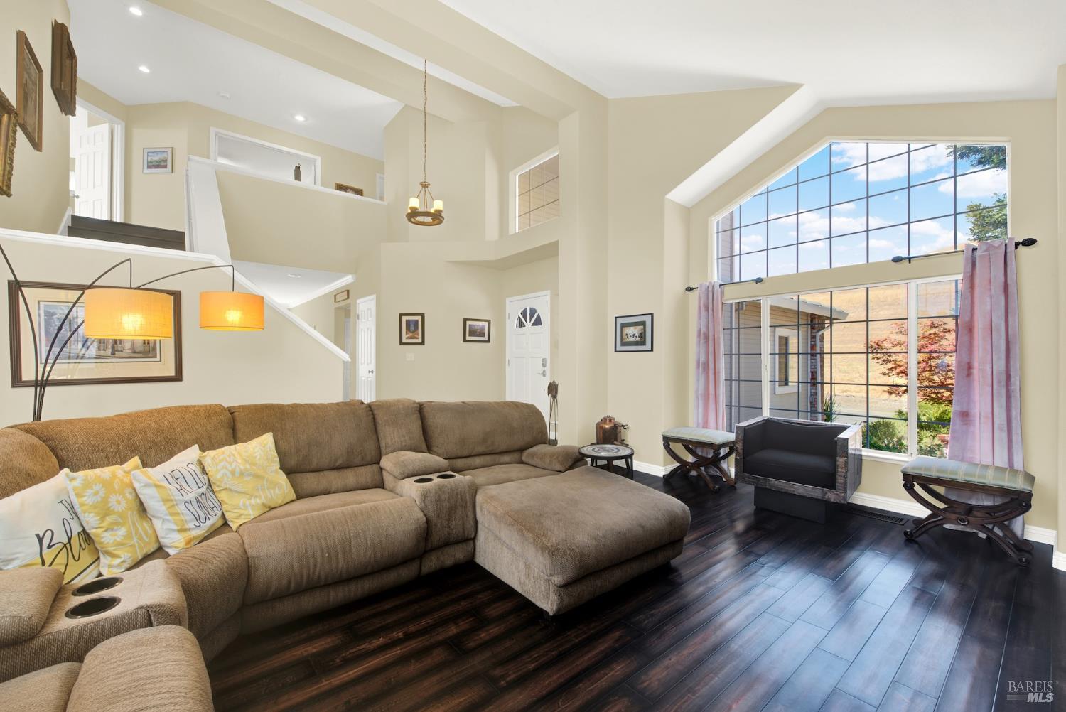 Fairfield, California, 94534, United States, 5 Bedrooms Bedrooms, ,3 BathroomsBathrooms,Residential,For Sale,1917532