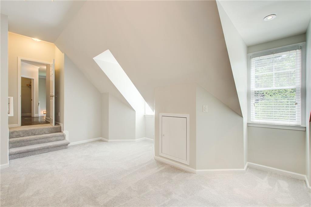 Mableton, Georgia, 30126, United States, 5 Bedrooms Bedrooms, ,4 BathroomsBathrooms,Residential,For Sale,1897696