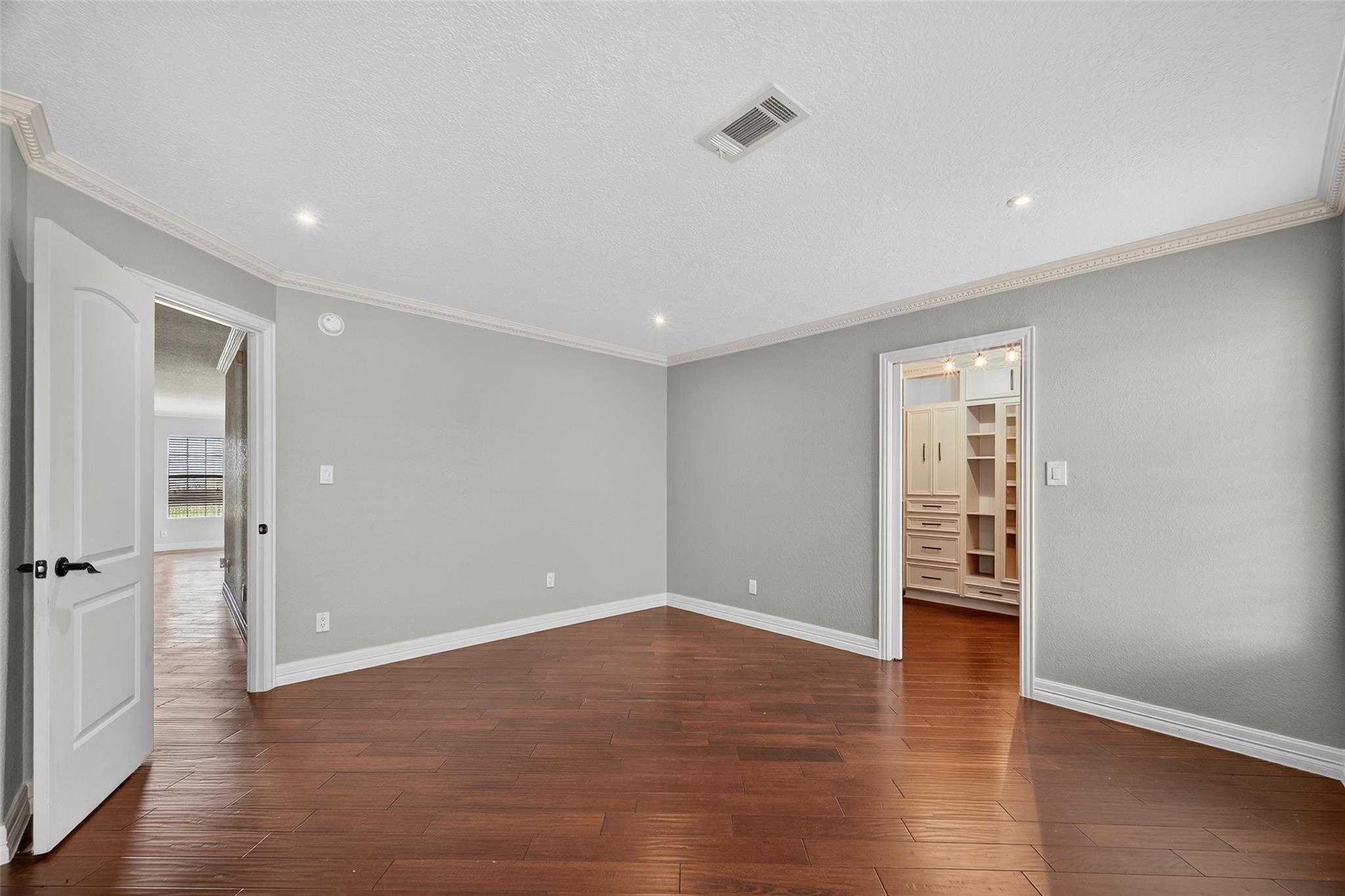 Channelview, Texas, 77530, United States, 12 Bedrooms Bedrooms, ,8 BathroomsBathrooms,Residential,For Sale,1977547