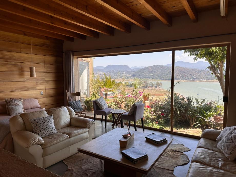 Valle de Bravo, Estado de méxico, 51217, Mexico, 5 Bedrooms Bedrooms, ,5 BathroomsBathrooms,Residential,For Sale,1939741