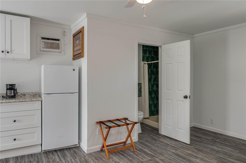 Winter Haven, Florida, 33880, United States, 4 Bedrooms Bedrooms, ,2 BathroomsBathrooms,Residential,For Sale,1954877