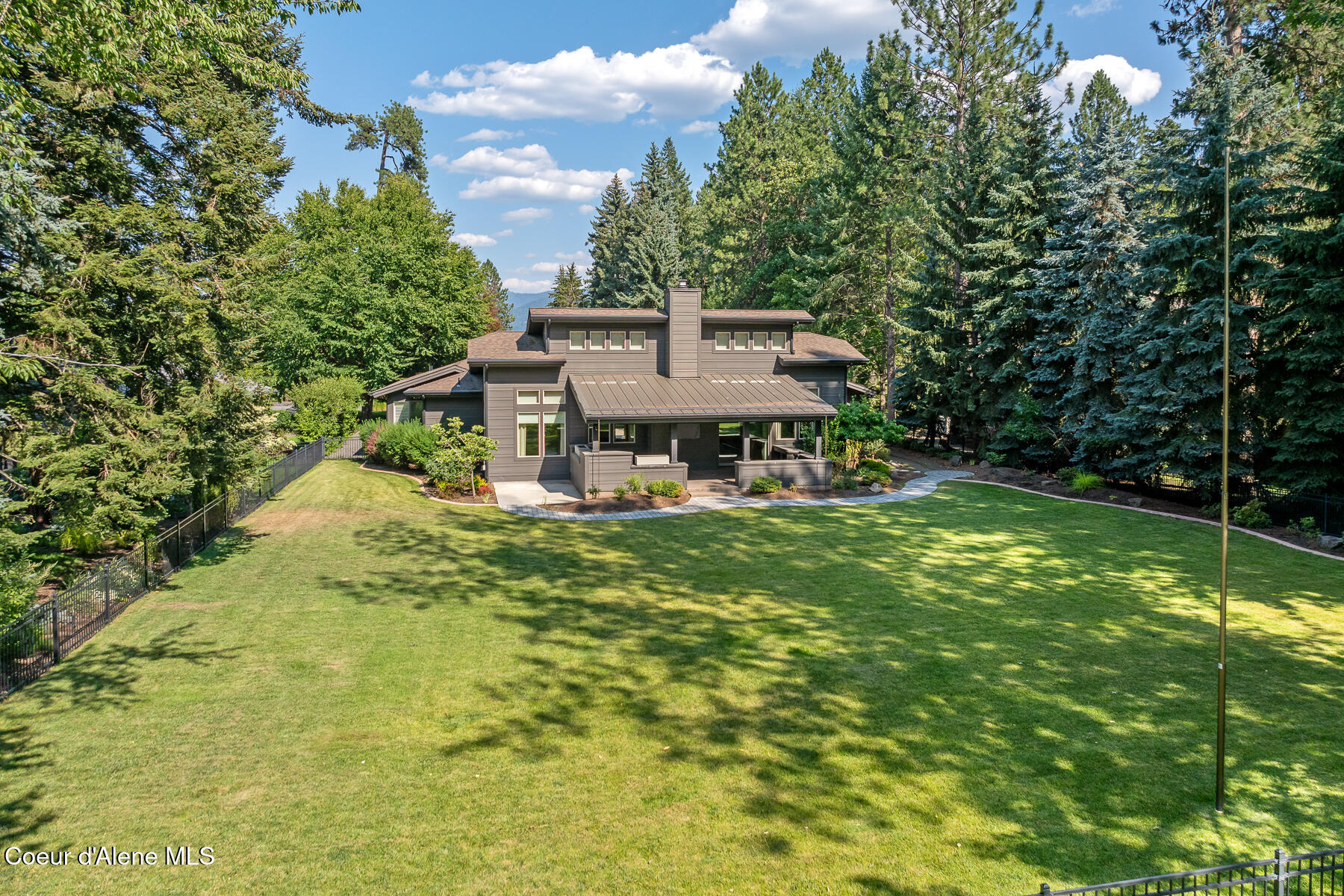 Hayden Lake, Idaho, 83835, United States, 4 Bedrooms Bedrooms, ,4 BathroomsBathrooms,Residential,For Sale,1984036