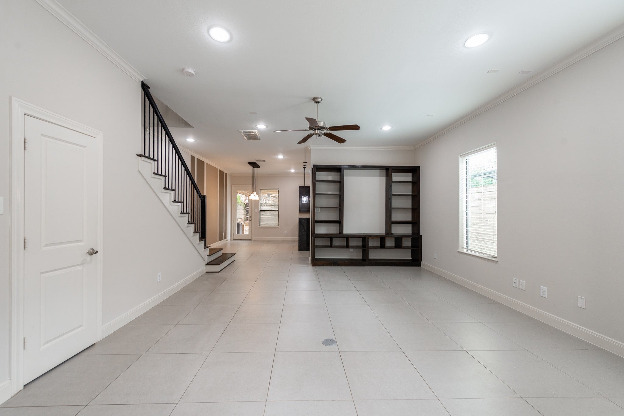 Chenevert St, Houston, TX 77004 #1