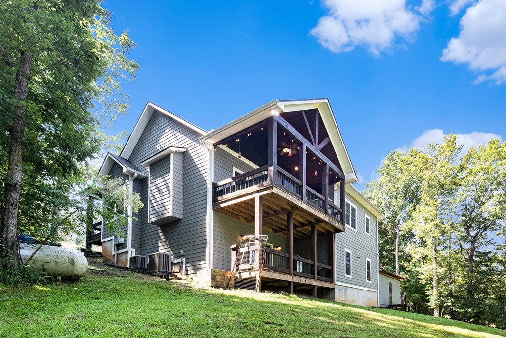 Blue Ridge, Georgia, 30513, United States, 4 Bedrooms Bedrooms, ,3 BathroomsBathrooms,Residential,For Sale,1919081