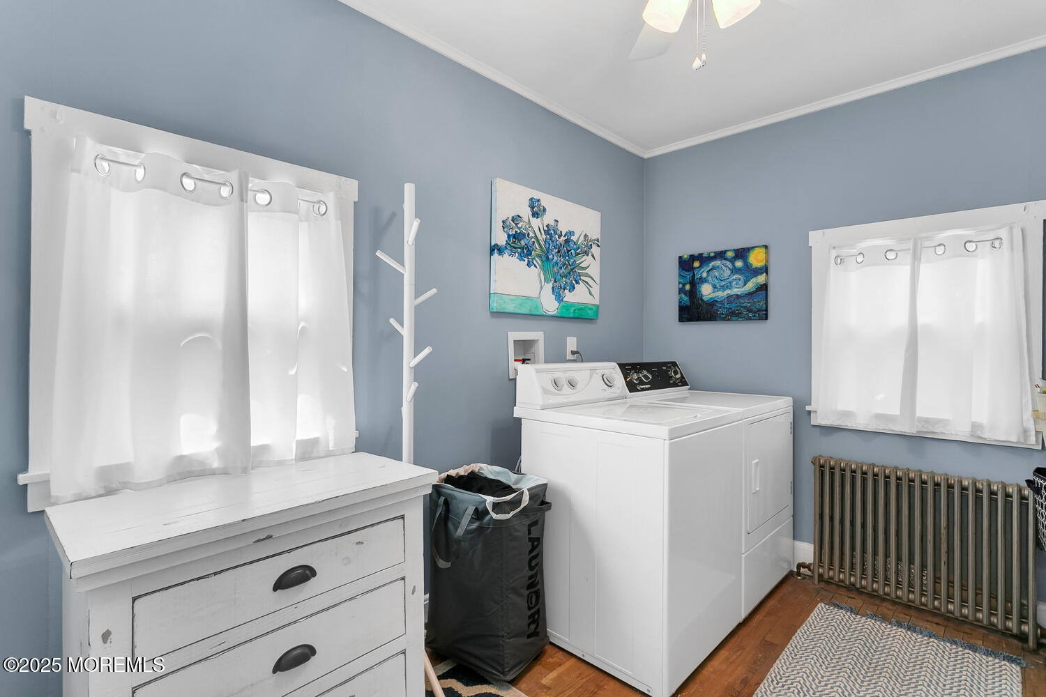 Belford, New Jersey, 07718, United States, 3 Bedrooms Bedrooms, ,2 BathroomsBathrooms,Residential,For Sale,1921068