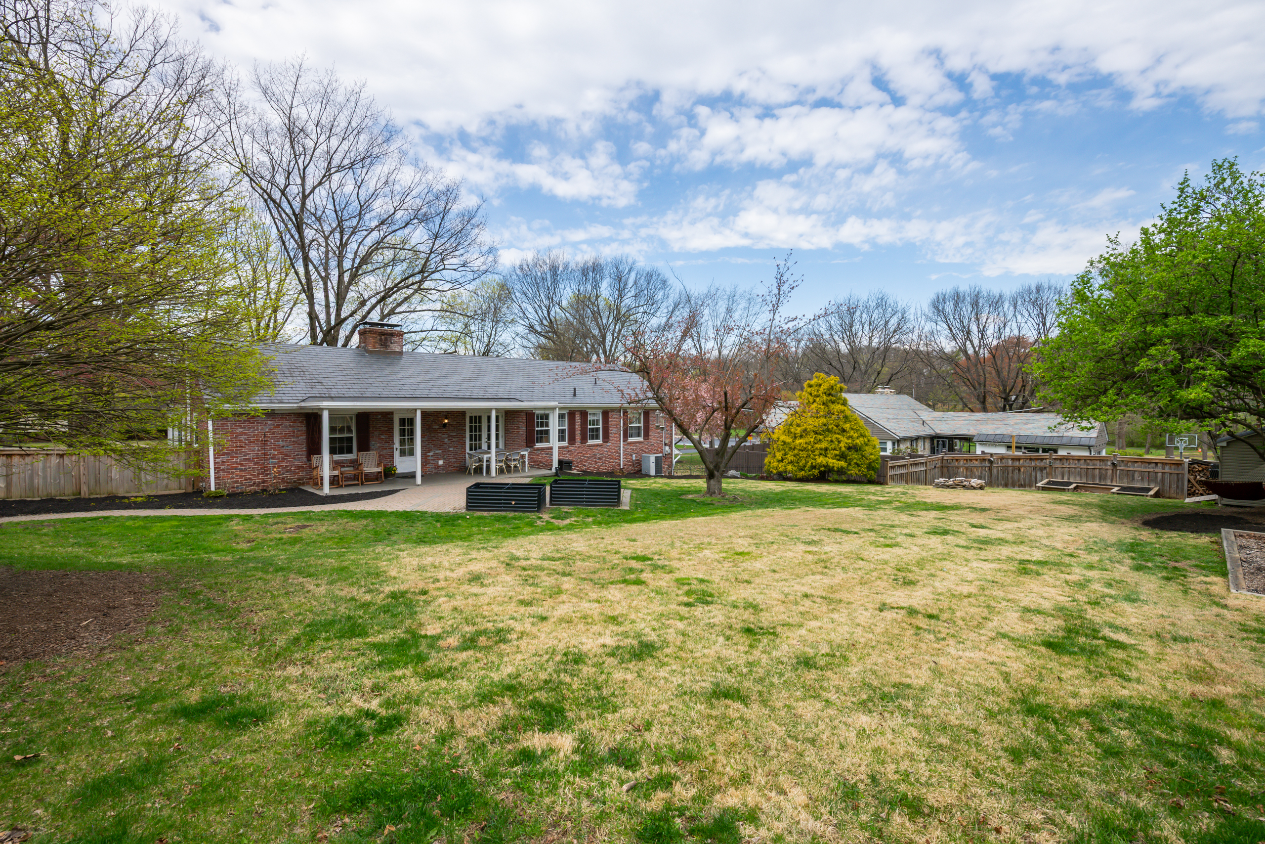 Wyomissing, Pennsylvania, 19610, United States, 4 Bedrooms Bedrooms, ,3 BathroomsBathrooms,Residential,For Sale,1938132