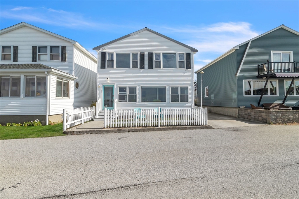 Weymouth, Massachusetts, 02191, United States, 3 Bedrooms Bedrooms, ,2 BathroomsBathrooms,Residential,For Sale,1876021