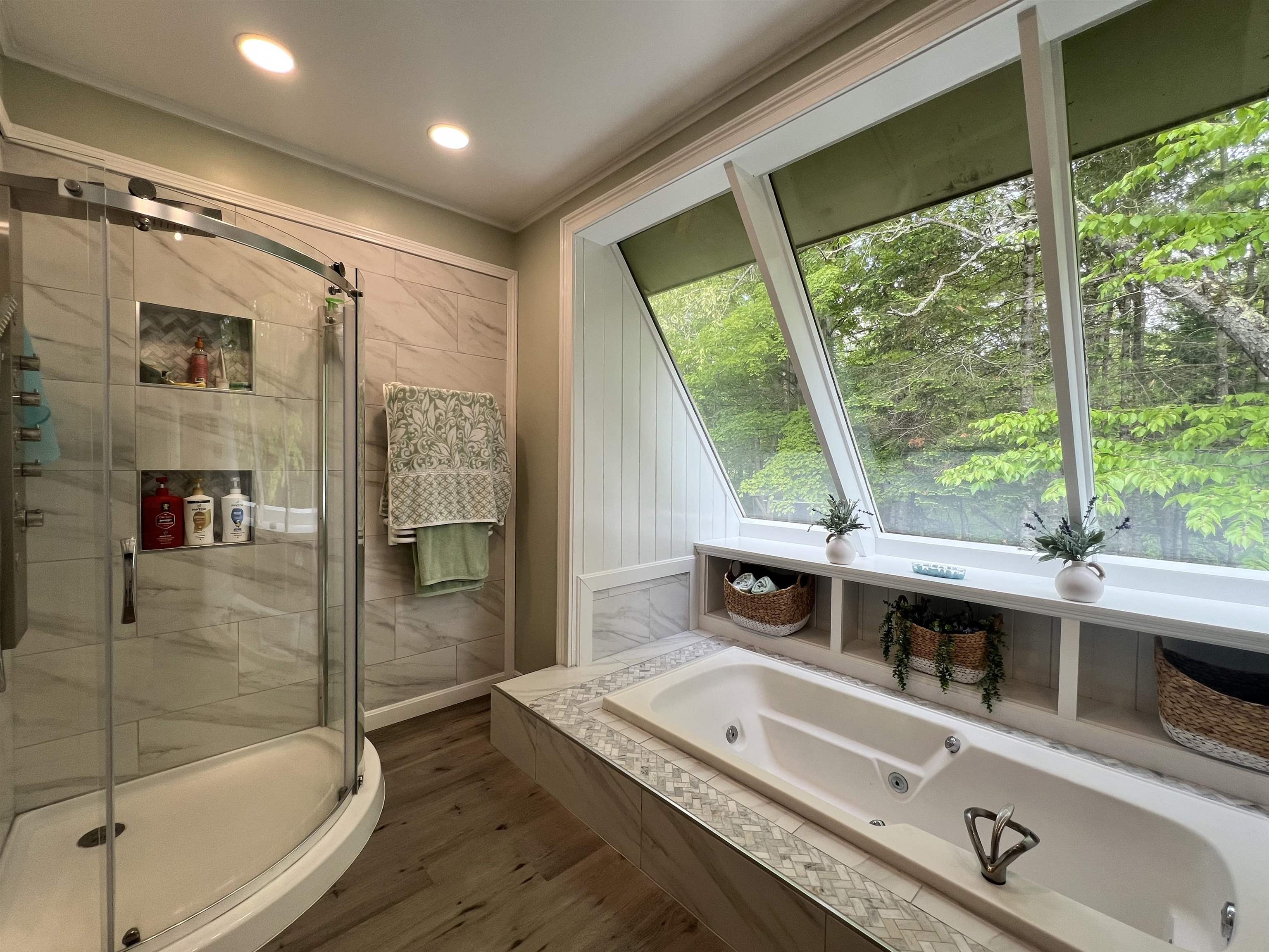 Grantham, New Hampshire, 03753, United States, 3 Bedrooms Bedrooms, ,4 BathroomsBathrooms,Residential,For Sale,1839994