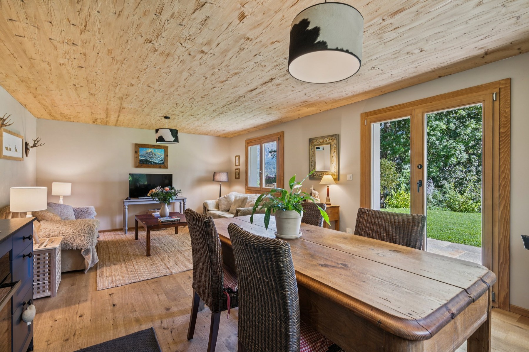  Chalet fully renovated in 2025 in the center of Gryon, quiet location, view, and - 物件實景