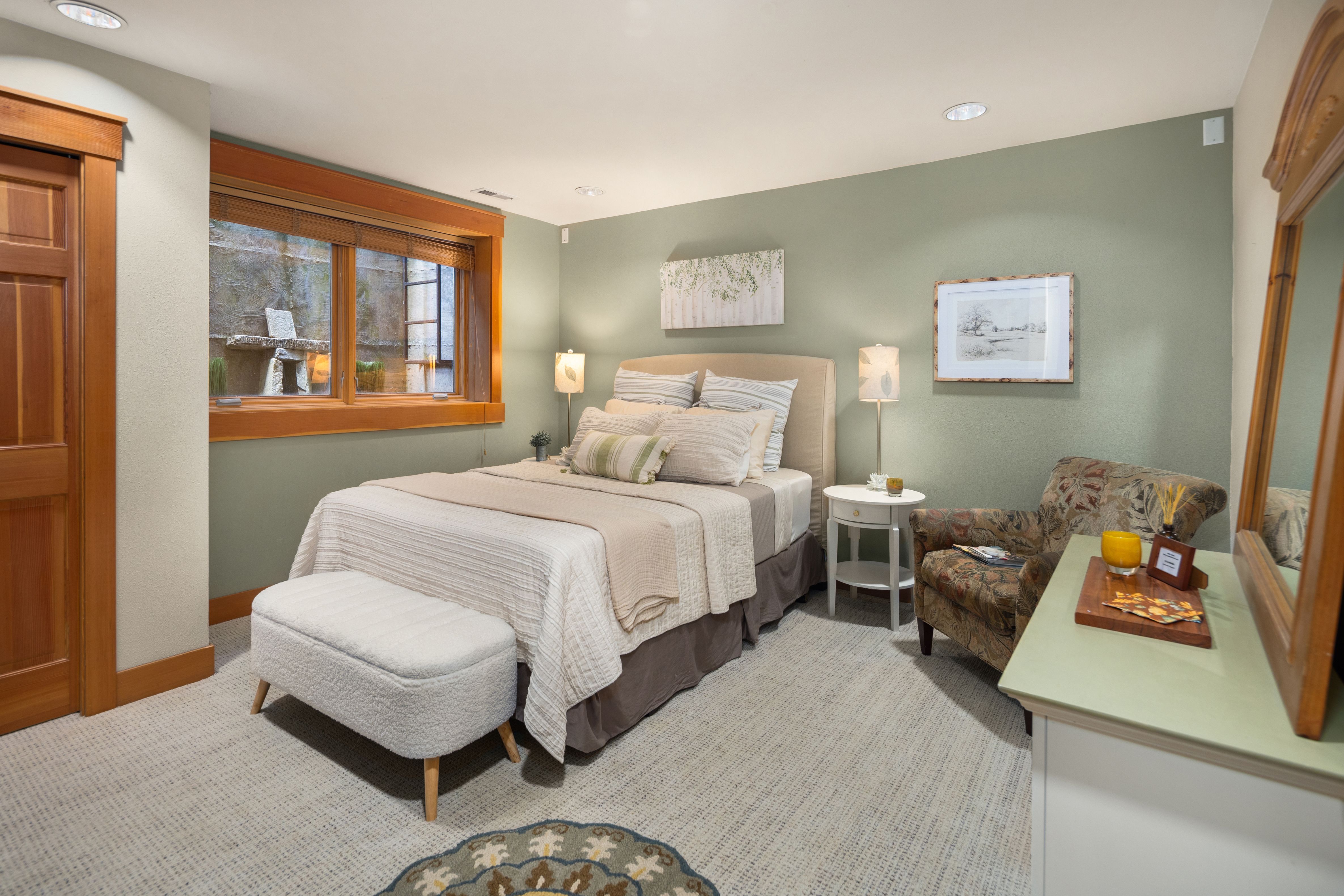  421 2nd St W, Kirkland, WA 98033 - 物件實景