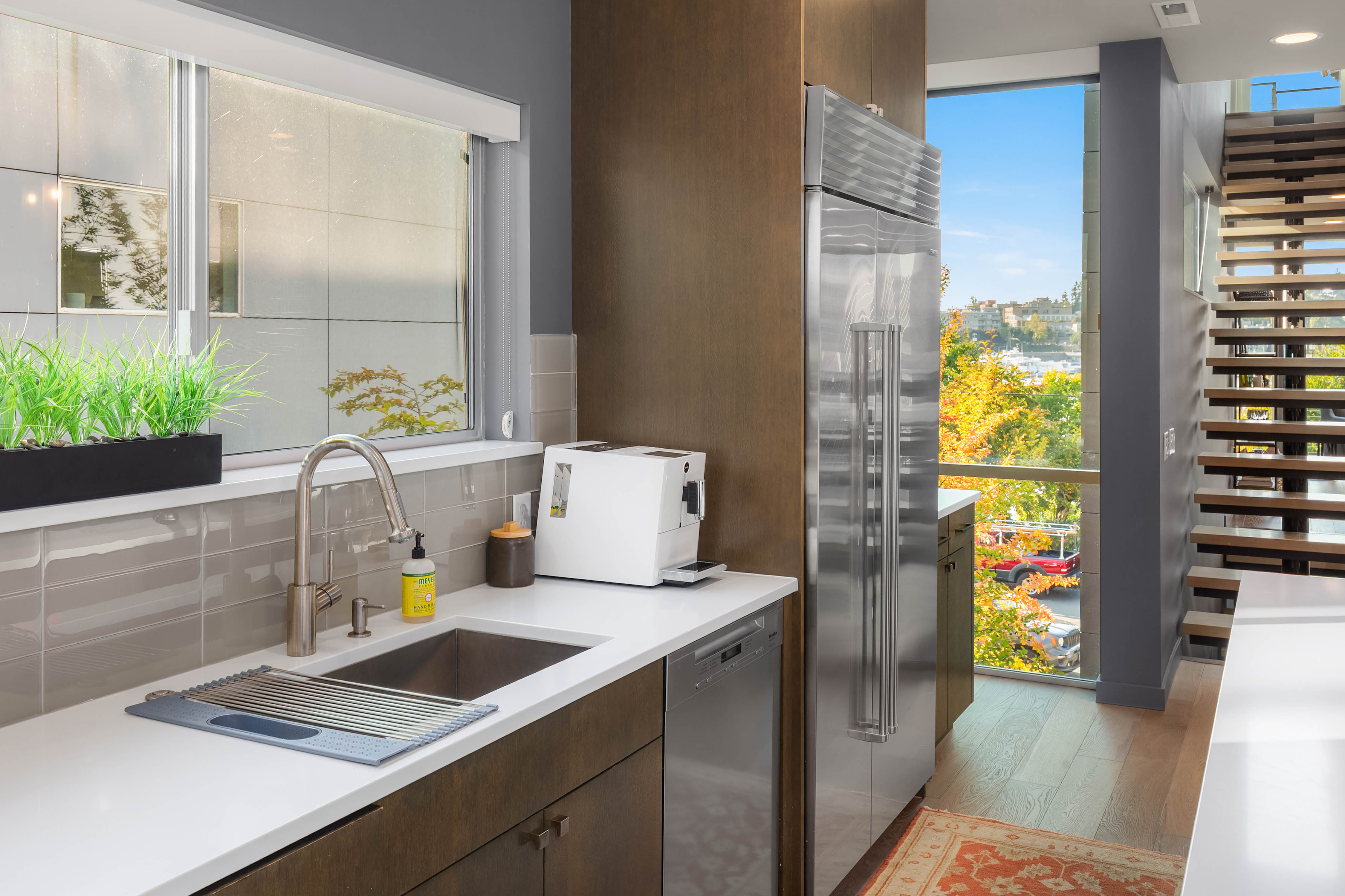  2830 Fairview Ave E, Seattle, WA 98102 - 物件實景